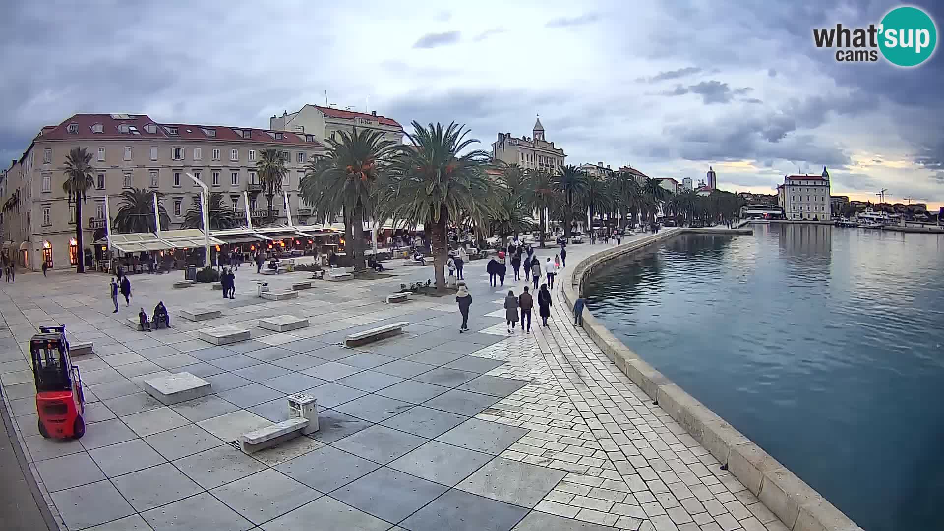 Webcam Split Riva – Prokurative | Trg Republike