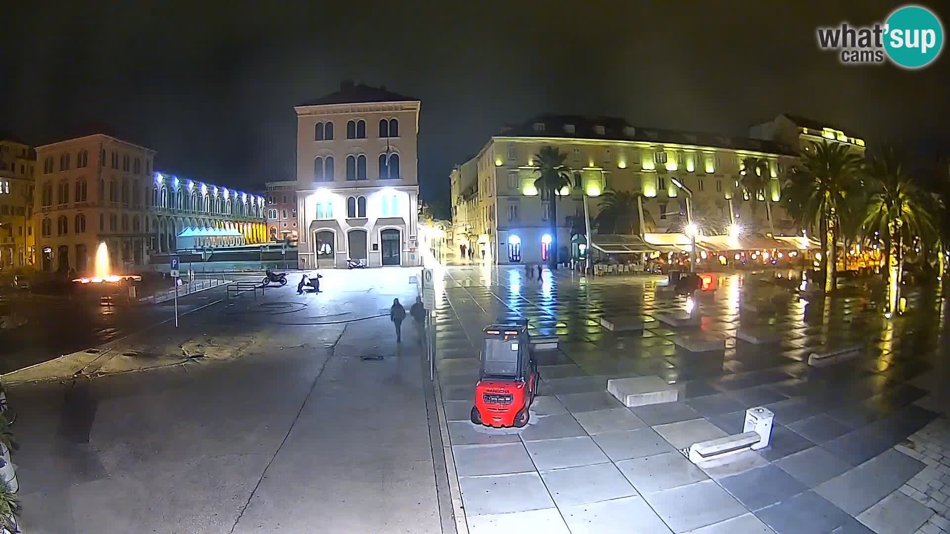 Webcam Split Riva – Prokurative | Trg Republike