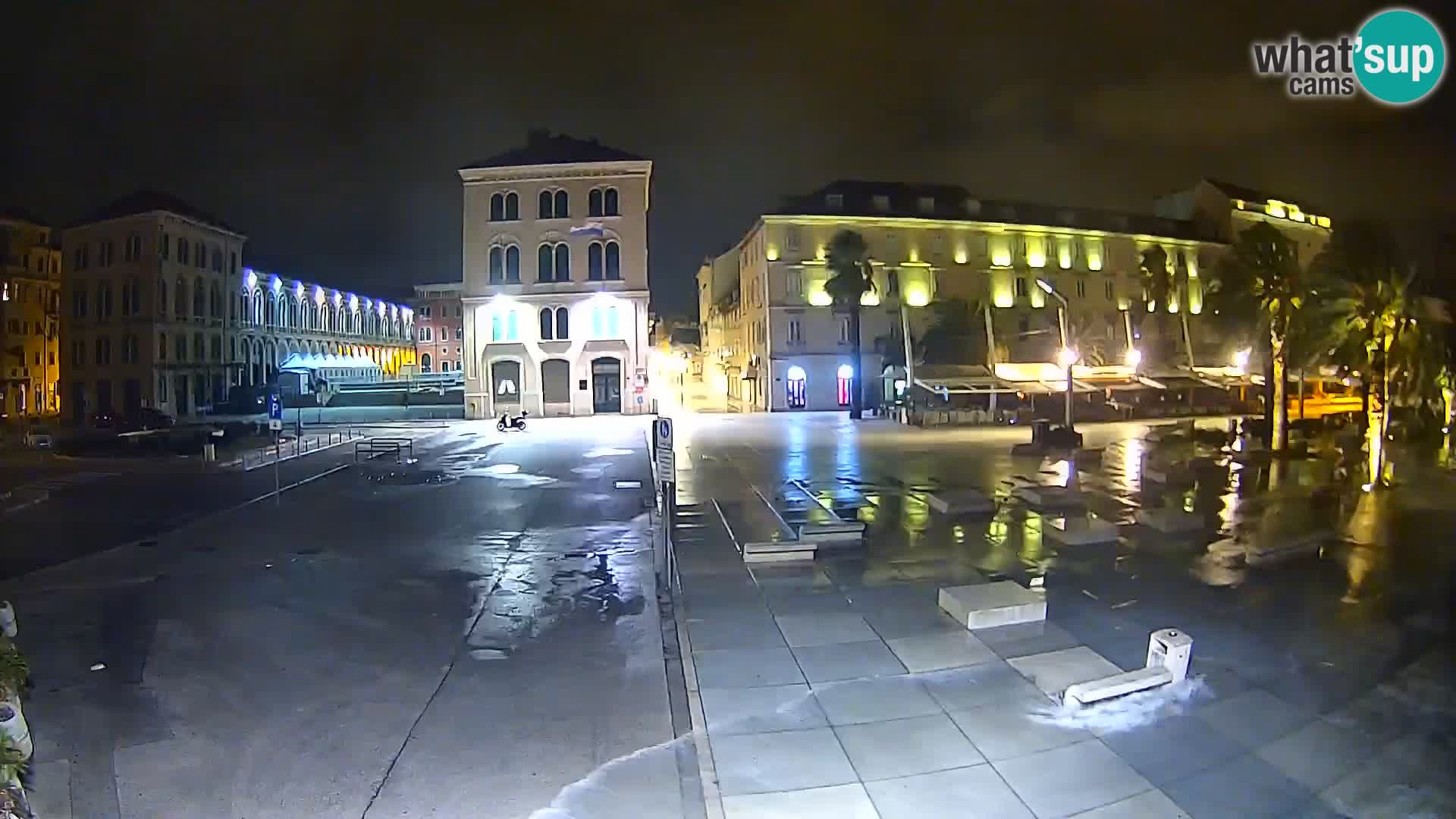 Webcam Split Riva – Prokurative | Trg Republike