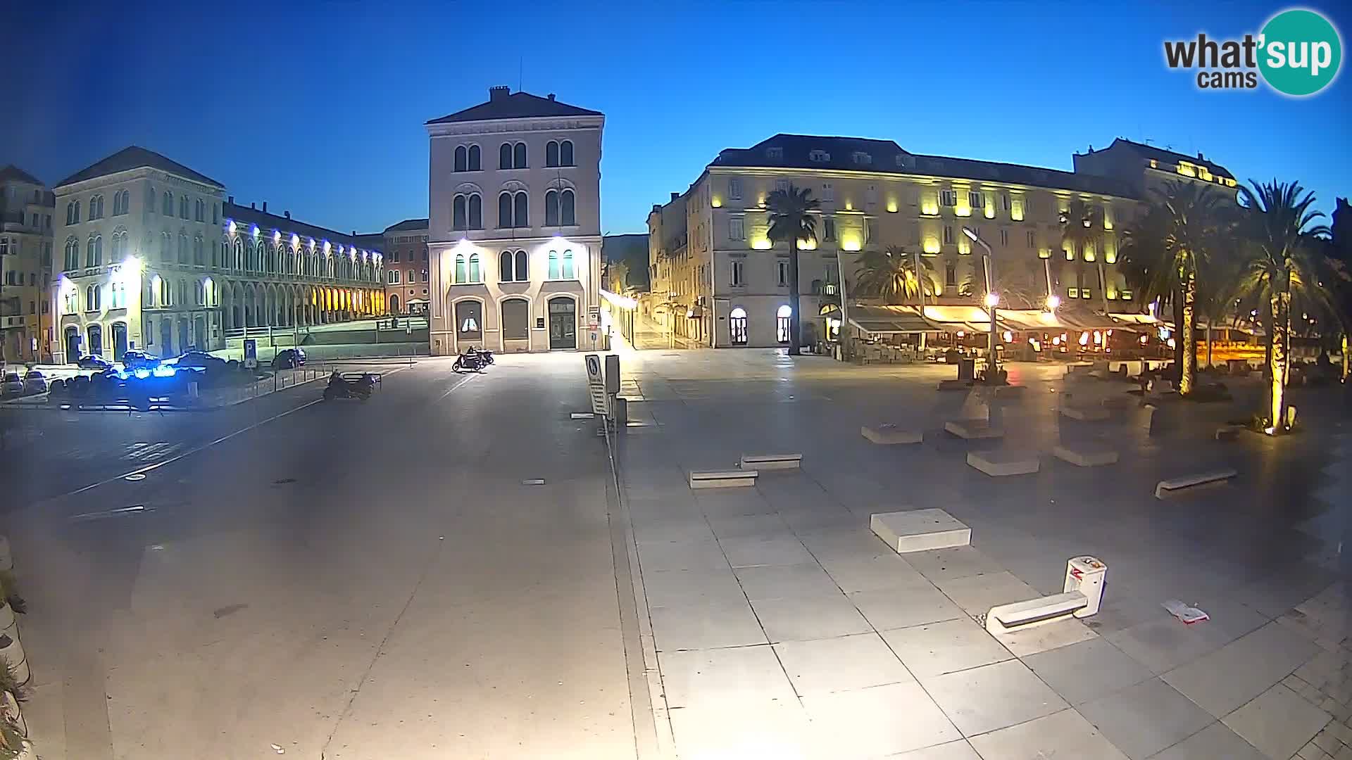 Webcam Split Riva – Prokurative | Trg Republike
