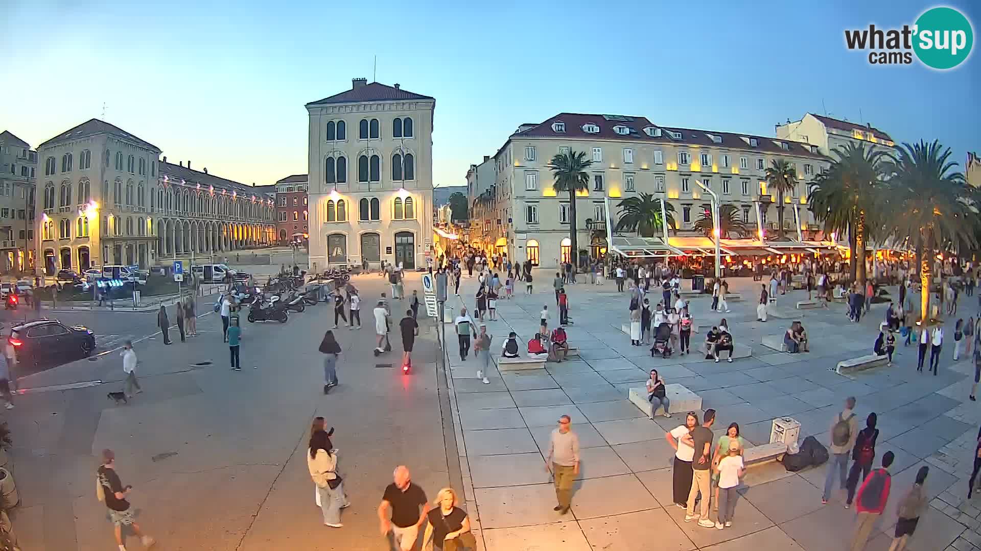 Webcam Split Riva – Prokurative | Trg Republike