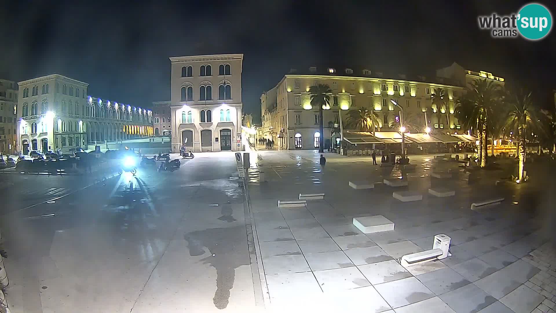 Webcam Split Riva – Prokurative | Trg Republike