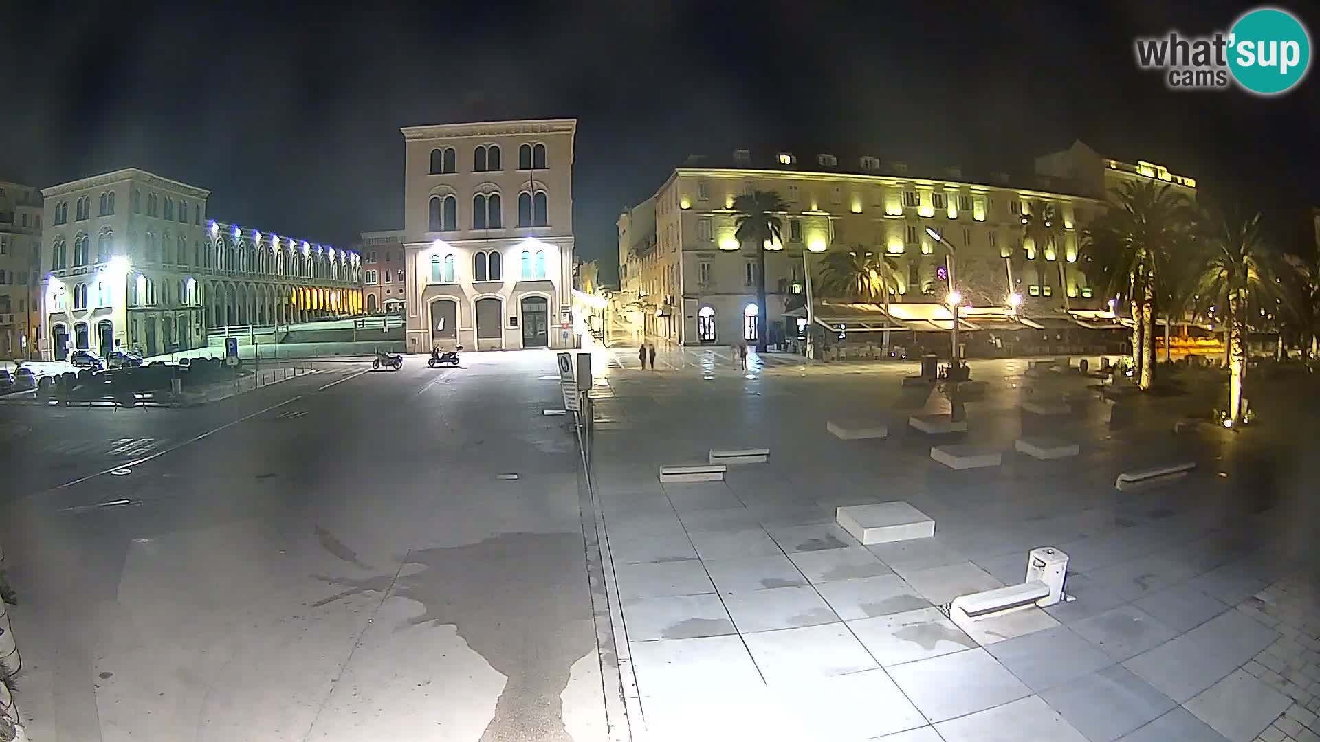 Webcam Split Riva – Prokurative | Trg Republike