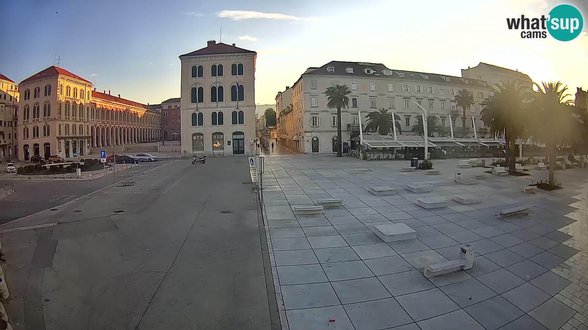 Webcam Split Riva – Prokurative | Trg Republike