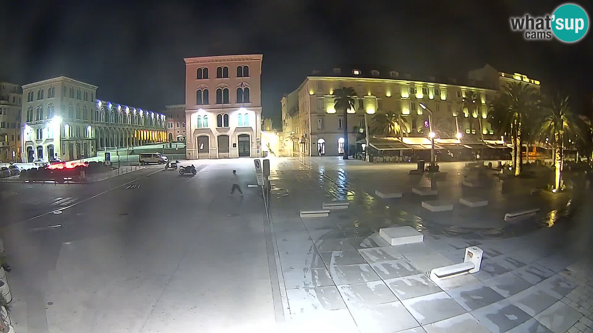 Webcam Split Riva – Prokurative | Trg Republike