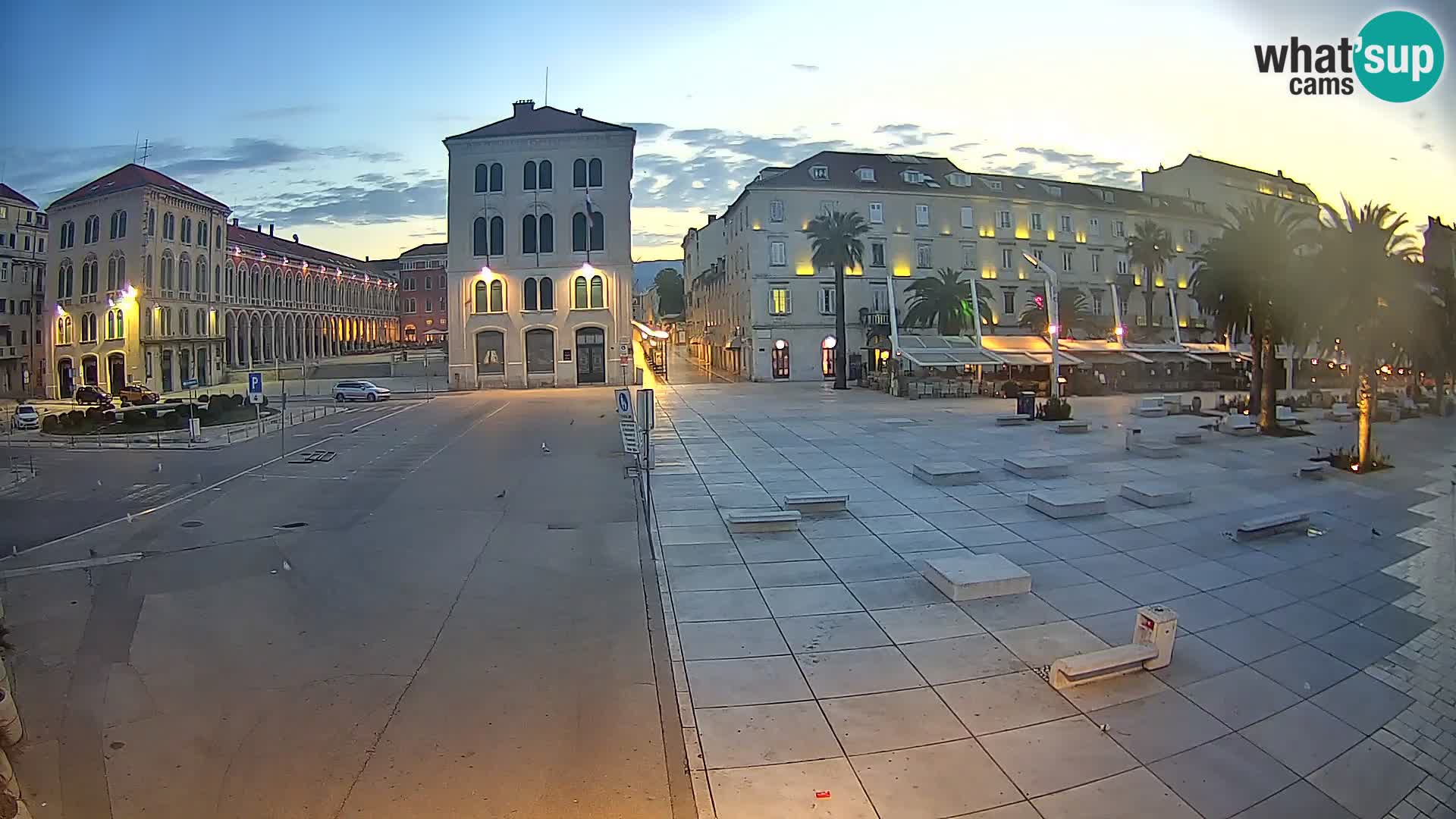 Webcam Split Riva – Prokurative | Trg Republike