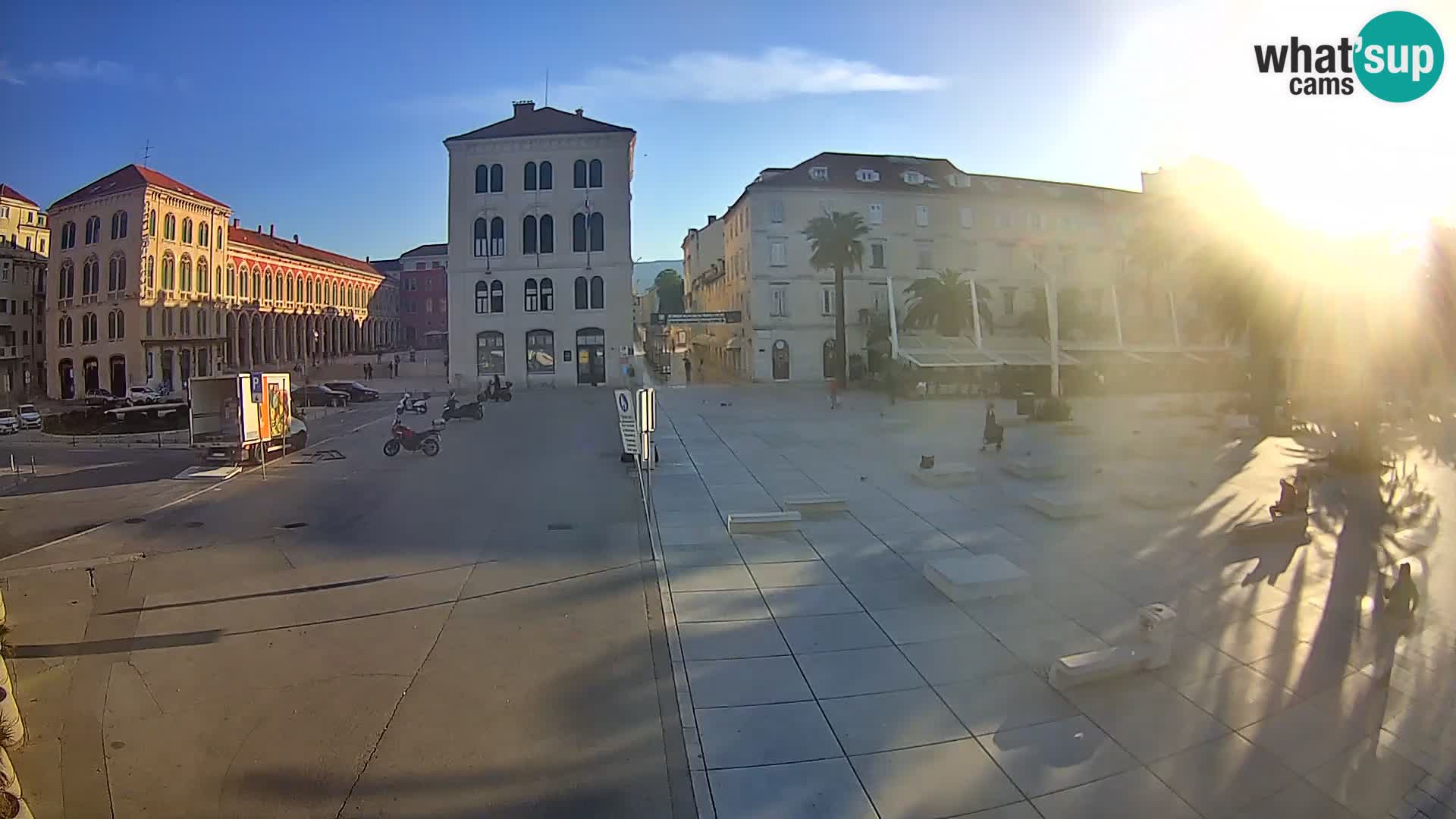 Webcam Split Riva – Prokurative | Trg Republike
