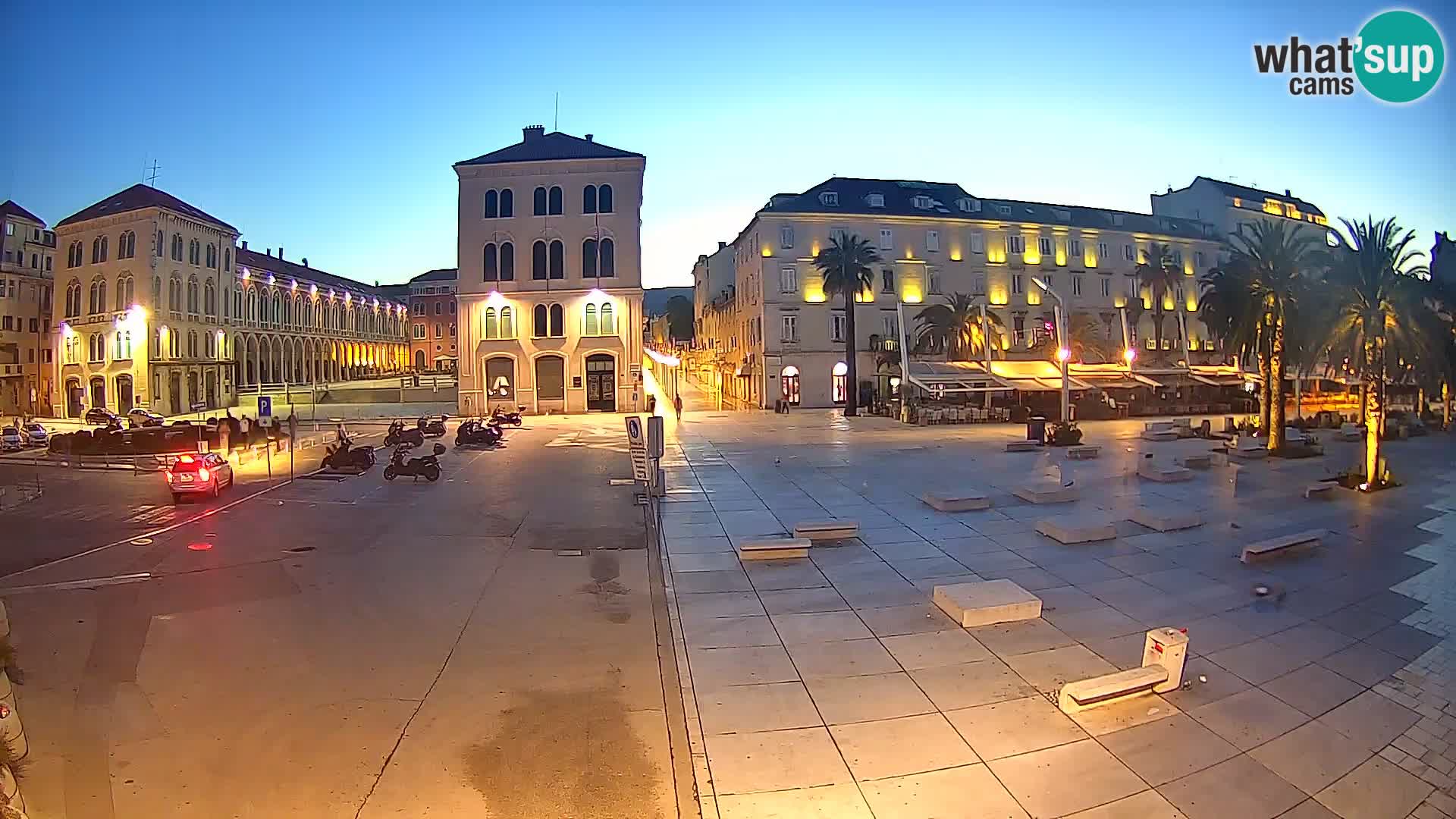 Webcam Split Riva – Prokurative | Trg Republike