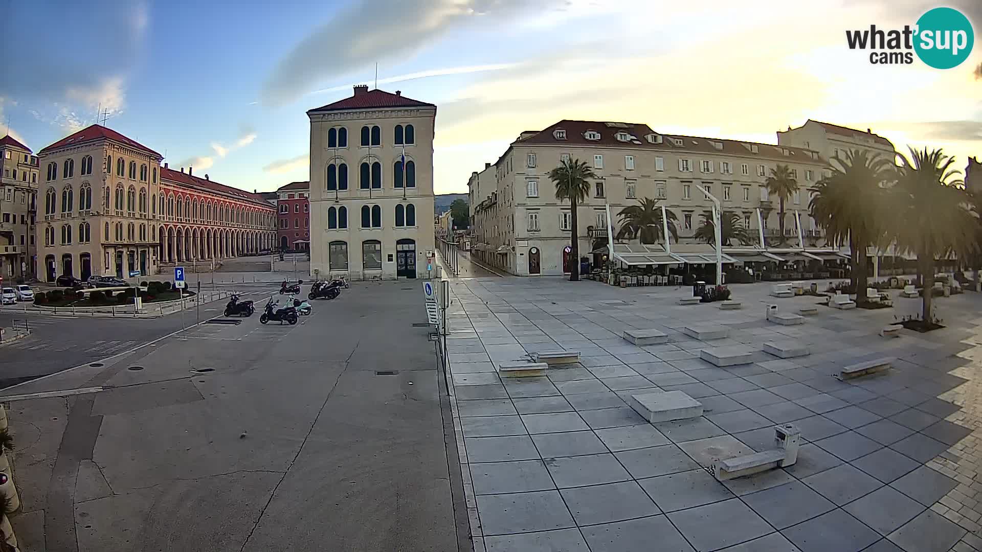 Webcam Split Riva – Prokurative | Trg Republike