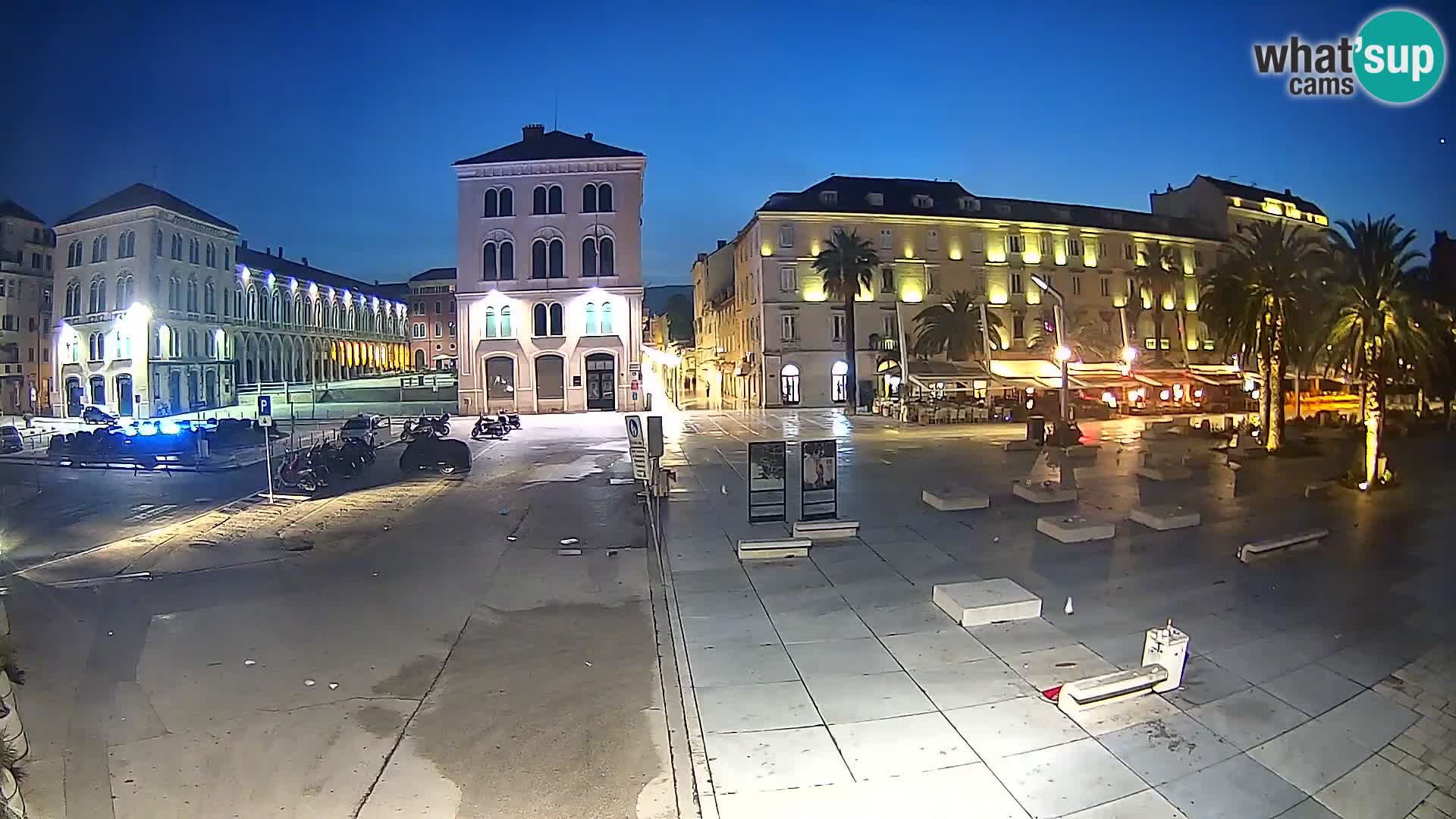 Webcam Split Riva – Prokurative | Trg Republike