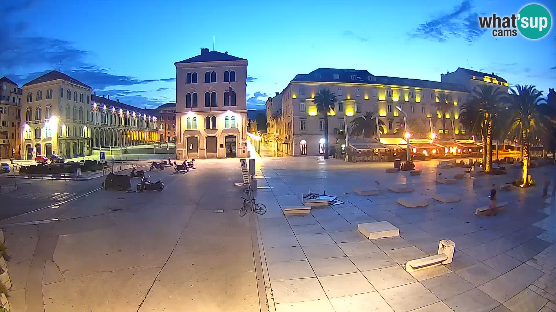 Webcam Split Riva – Prokurative | Trg Republike