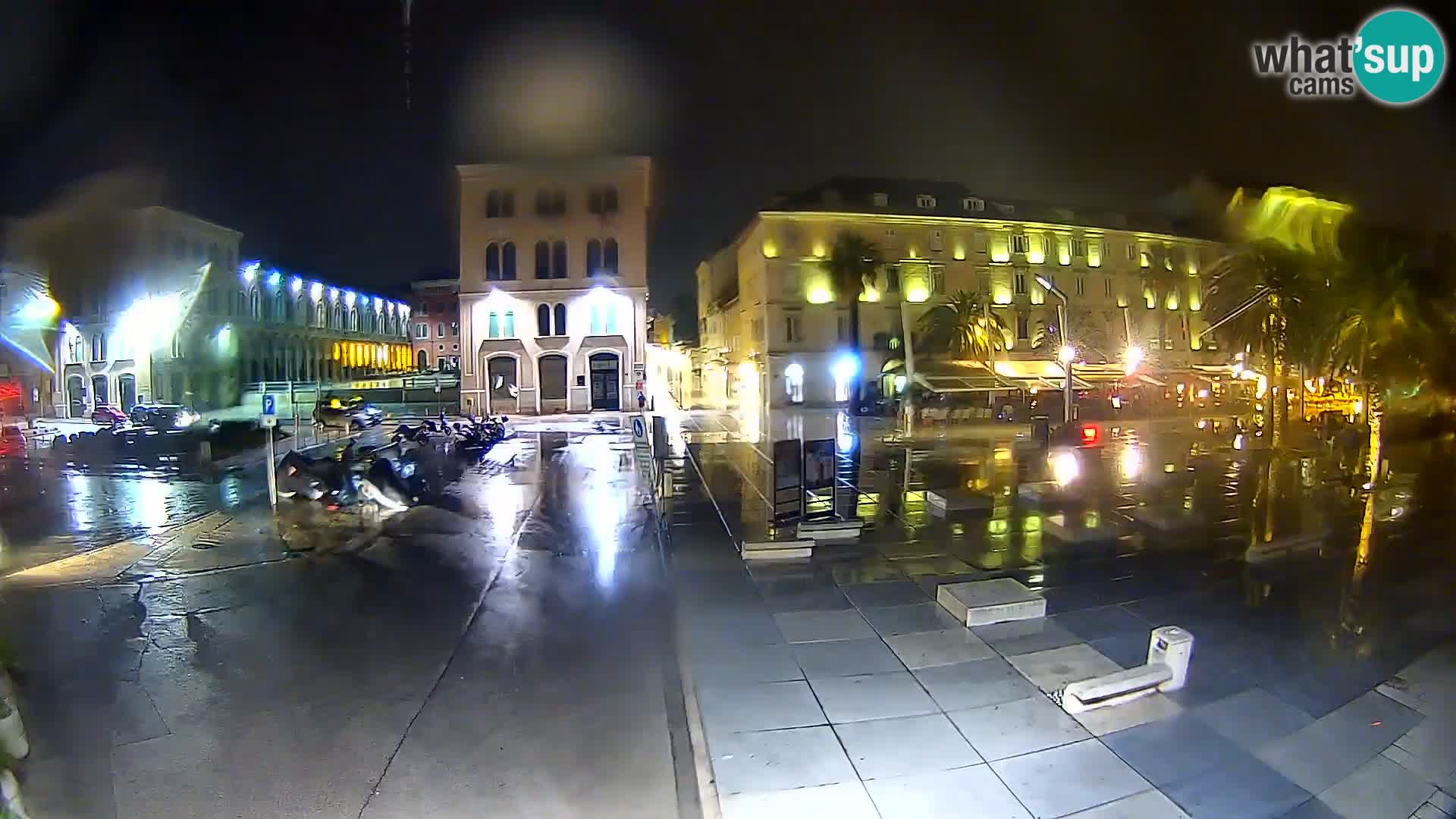 Webcam Split Riva – Prokurative | Trg Republike