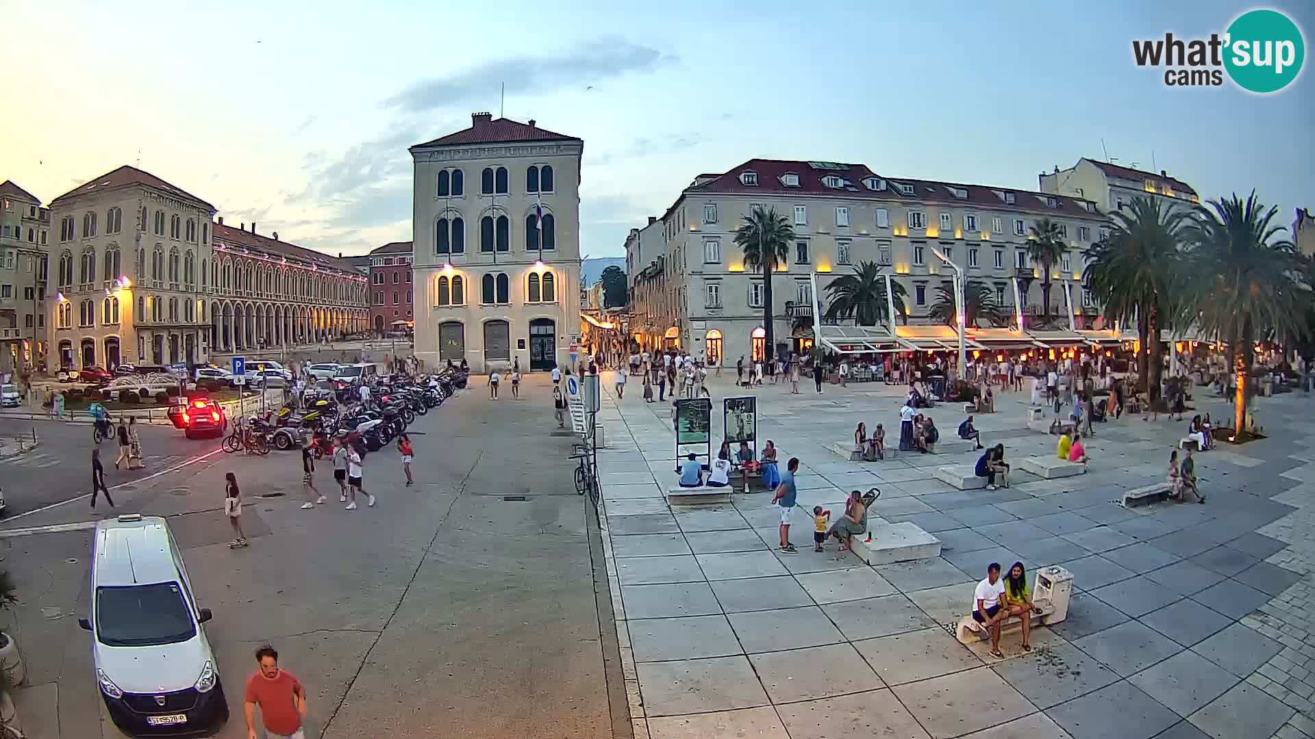Webcam Split Riva – Prokurative | Trg Republike