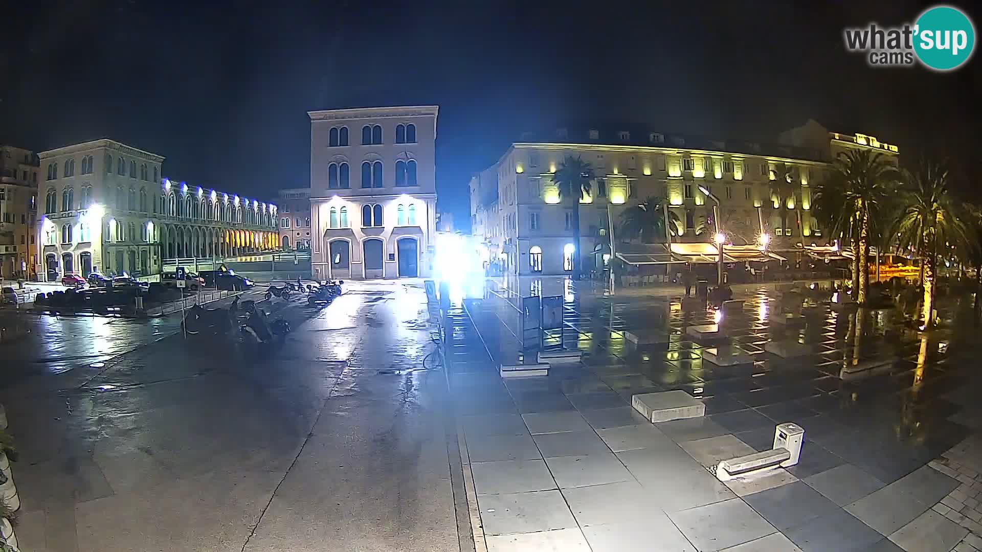 Webcam Split Riva – Prokurative | Trg Republike