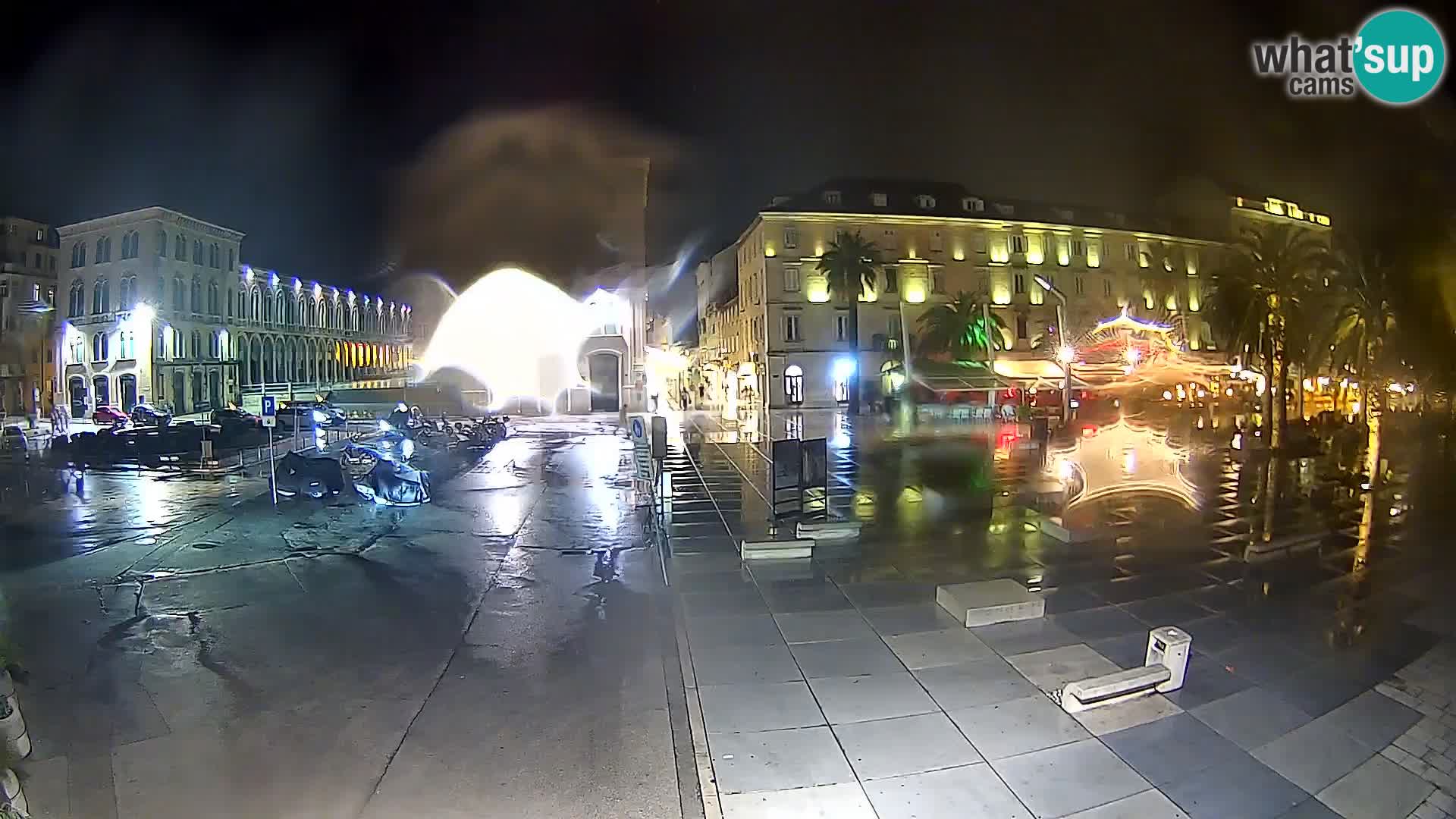 Webcam Split Riva – Prokurative | Trg Republike