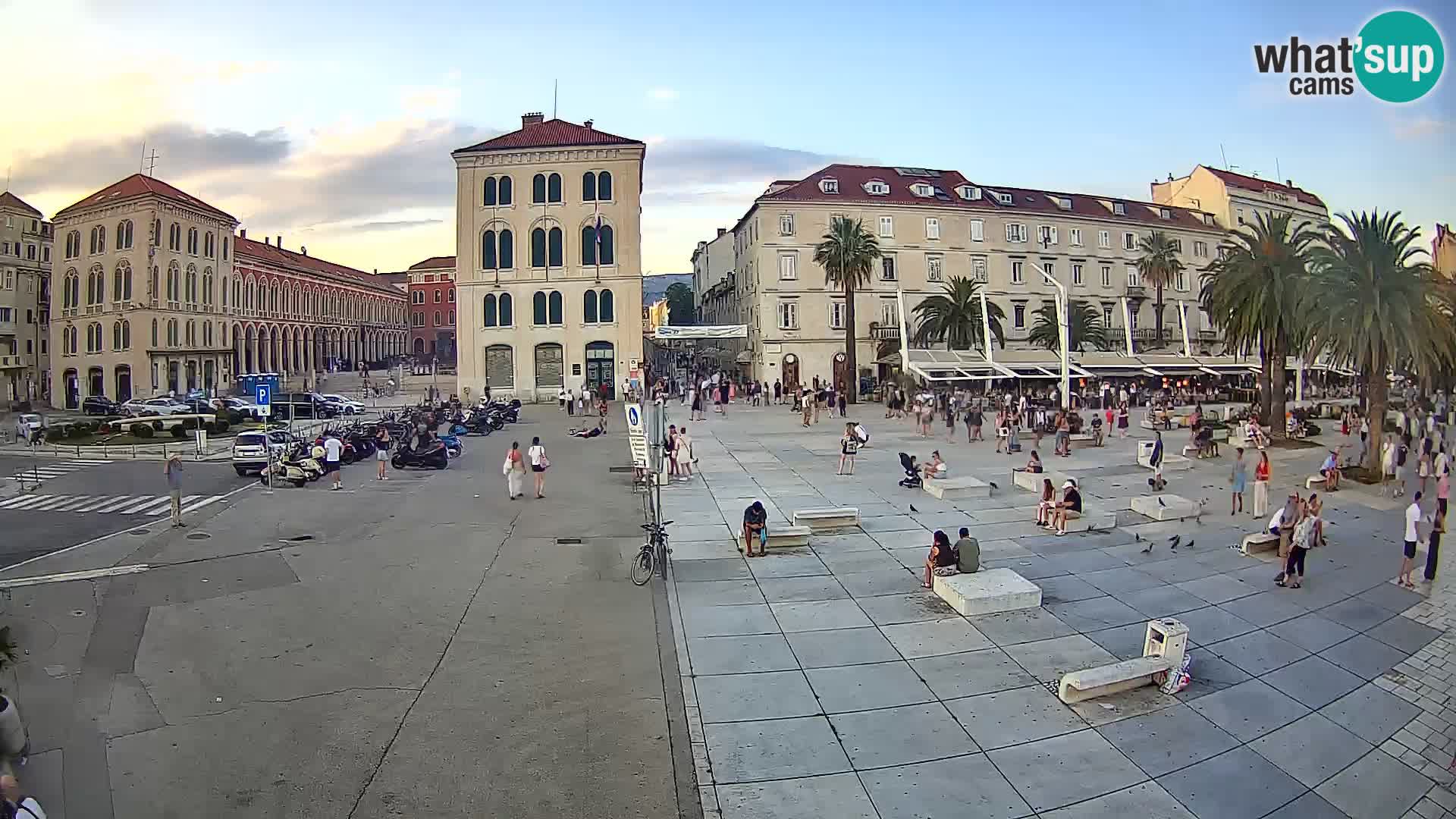 Webcam Split Riva – Prokurative | Trg Republike