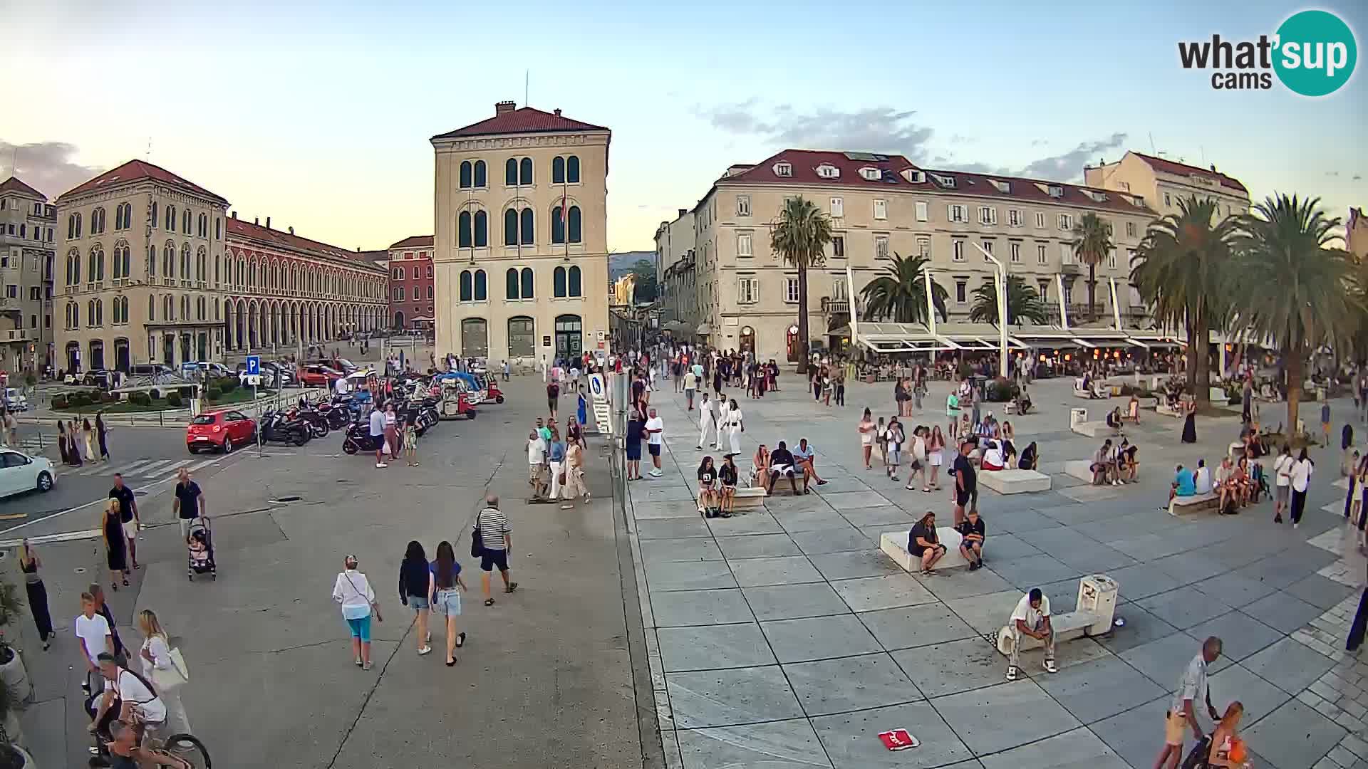 Webcam Split Riva – Prokurative | Trg Republike