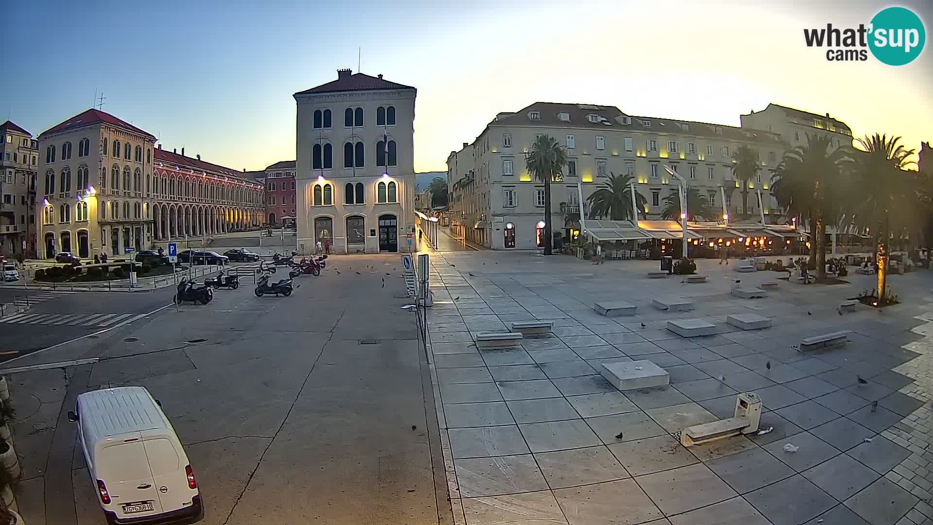 Webcam Split Riva – Prokurative | Trg Republike