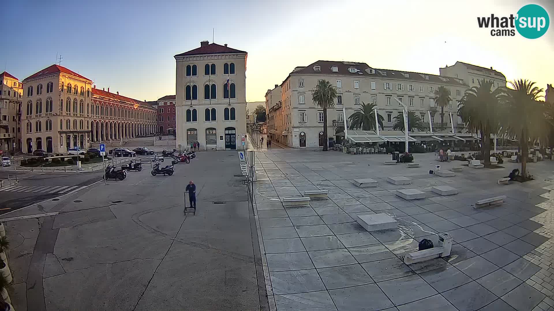 Webcam Split Riva – Prokurative | Trg Republike