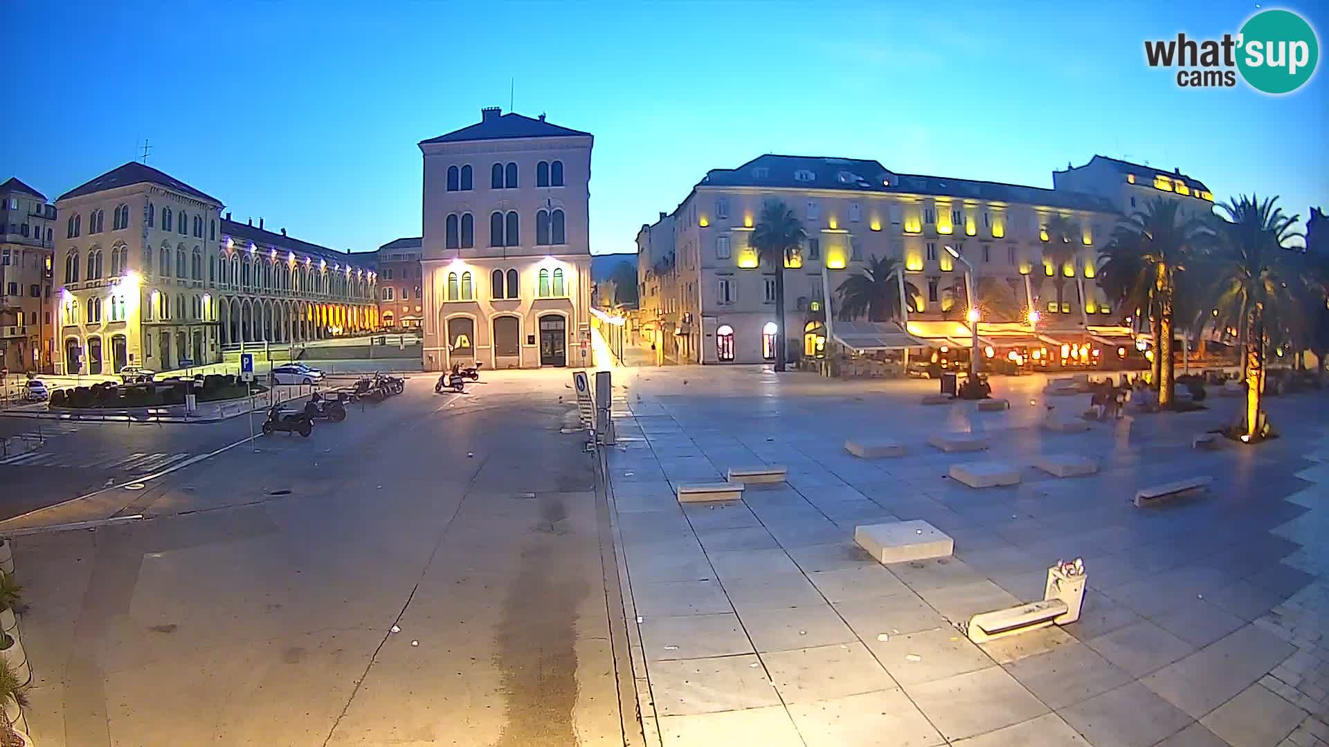 Webcam Split Riva – Prokurative | Trg Republike