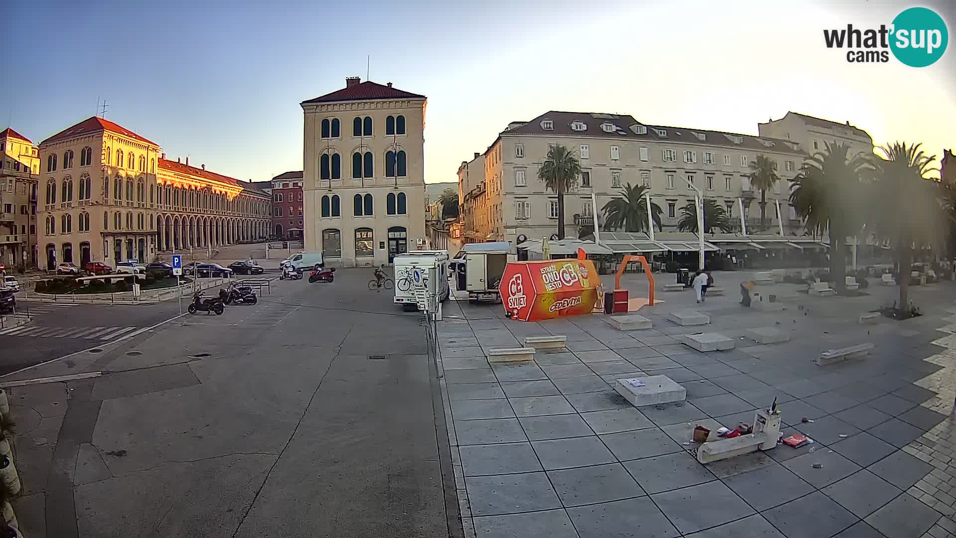 Webcam Split Riva – Prokurative | Trg Republike