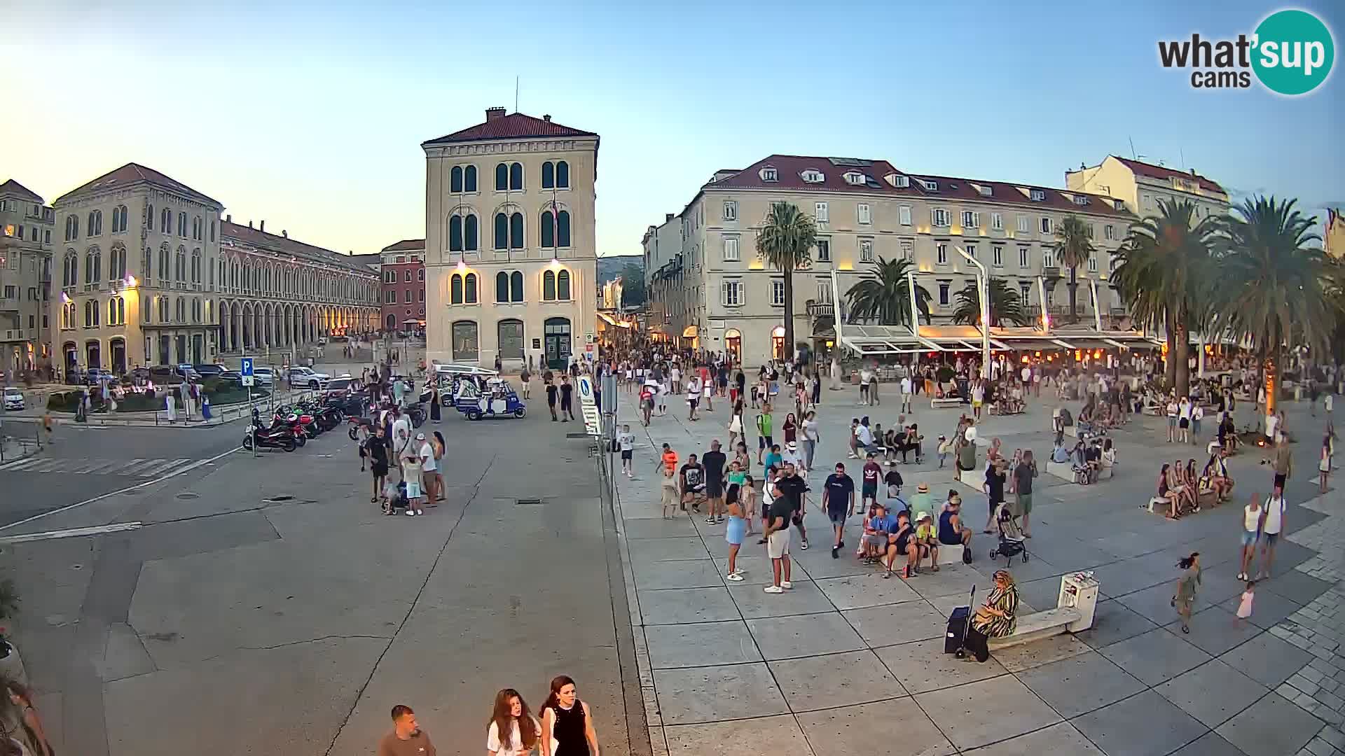 Webcam Split Riva – Prokurative | Trg Republike