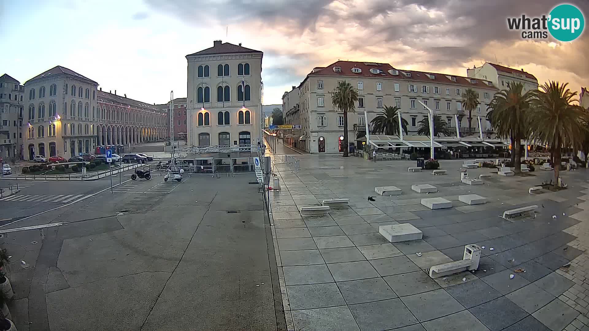 Webcam Split Riva – Prokurative | Trg Republike