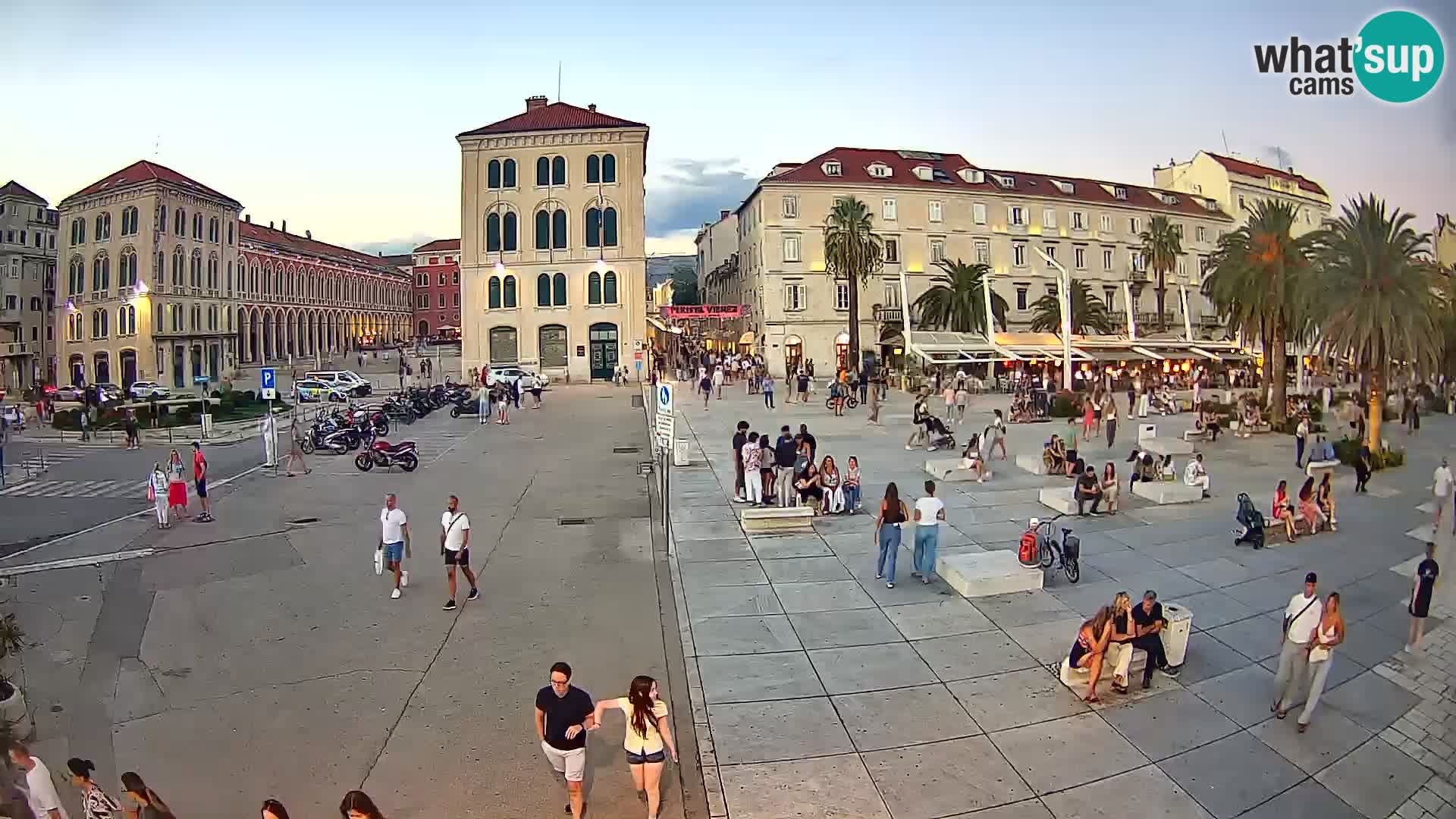 Webcam Split Riva – Prokurative | Trg Republike