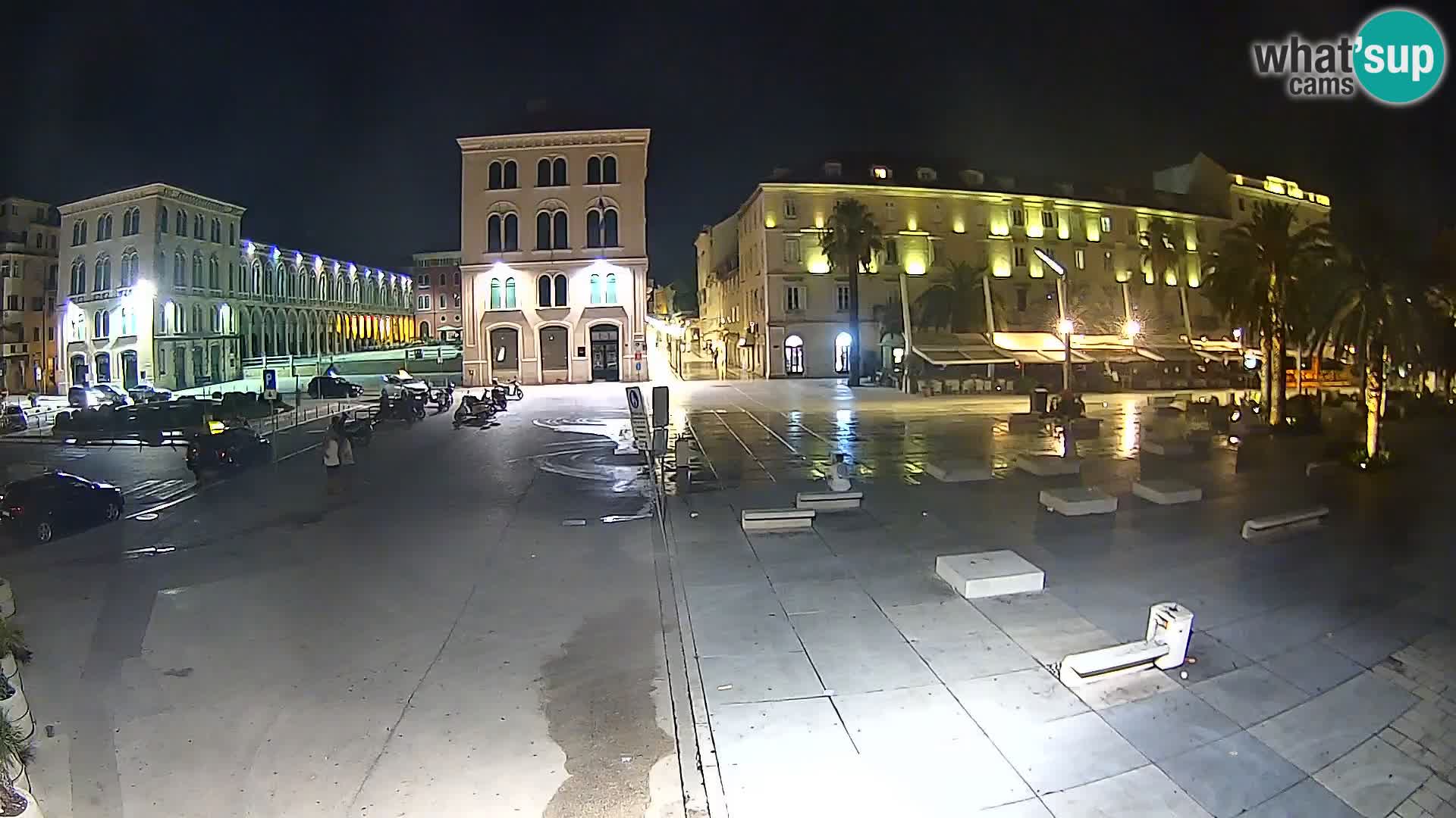 Webcam Split Riva – Prokurative | Trg Republike