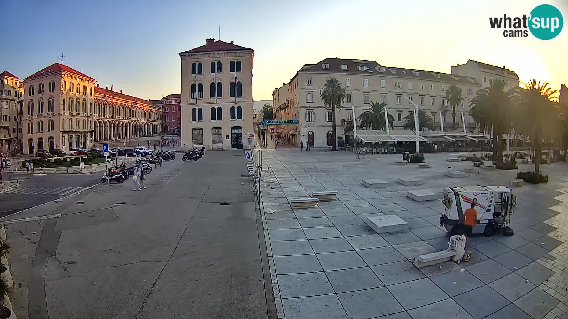 Webcam Split Riva – Prokurative | Trg Republike