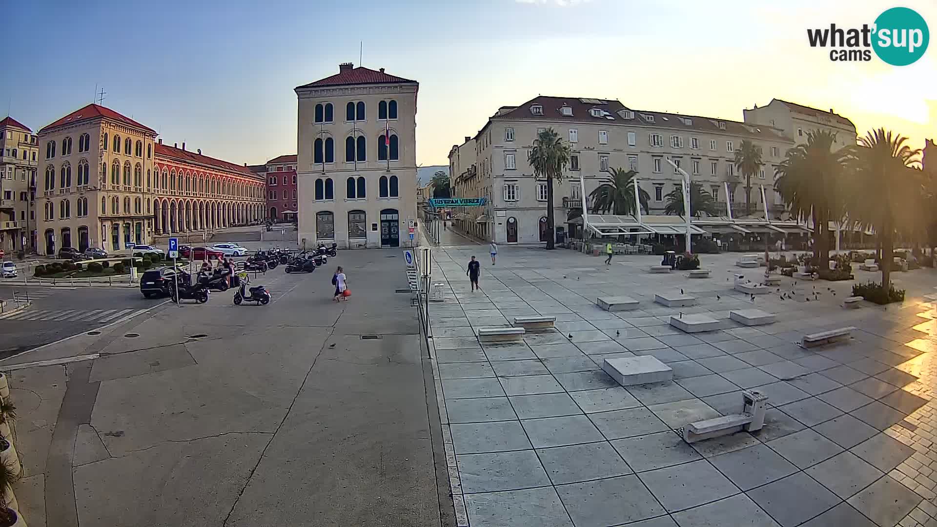 Webcam Split Riva – Prokurative | Trg Republike