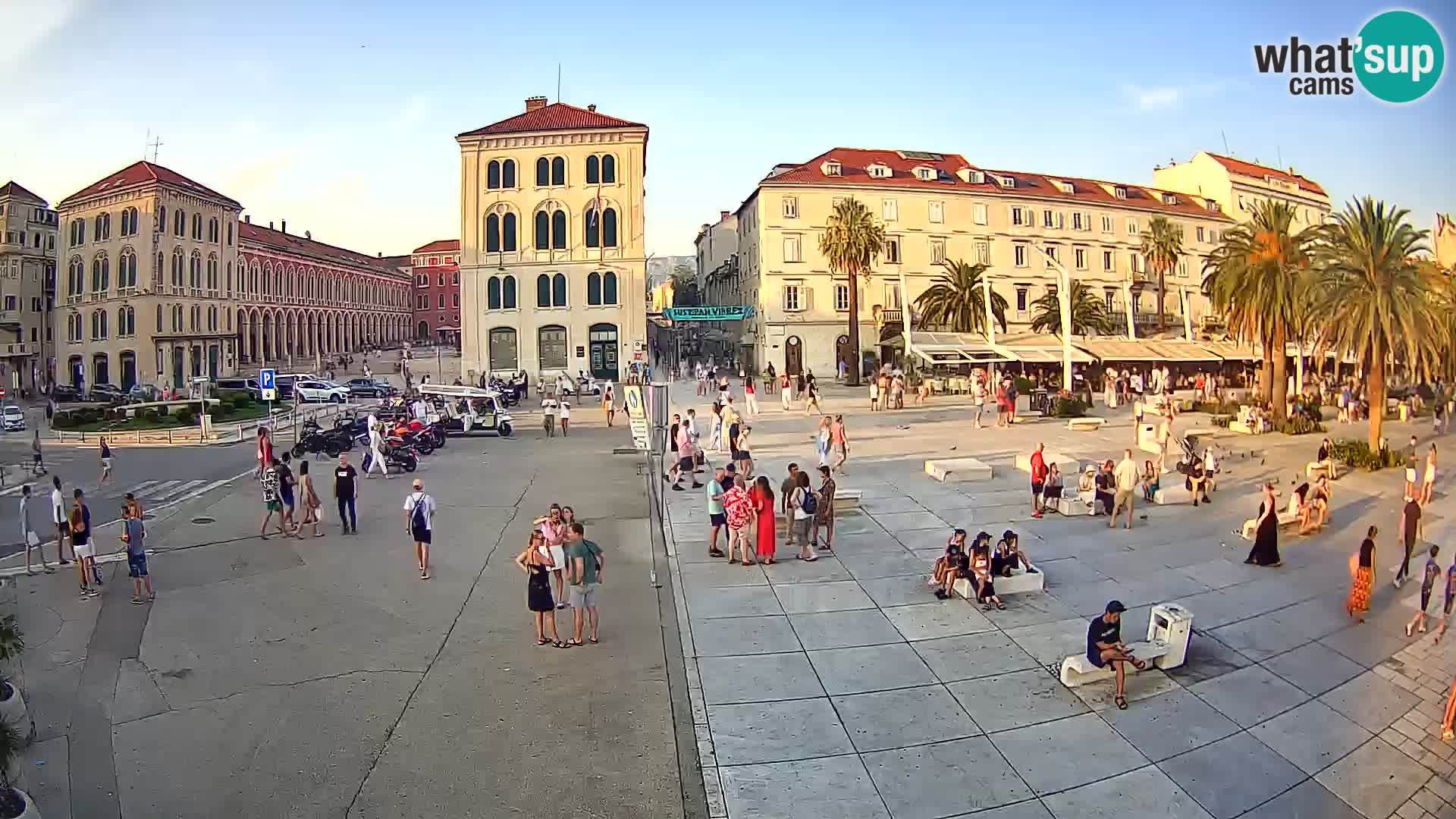 Webcam Split Riva – Prokurative | Trg Republike