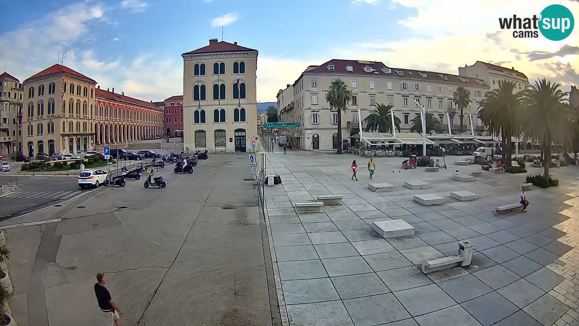 Webcam Split Riva – Prokurative | Trg Republike
