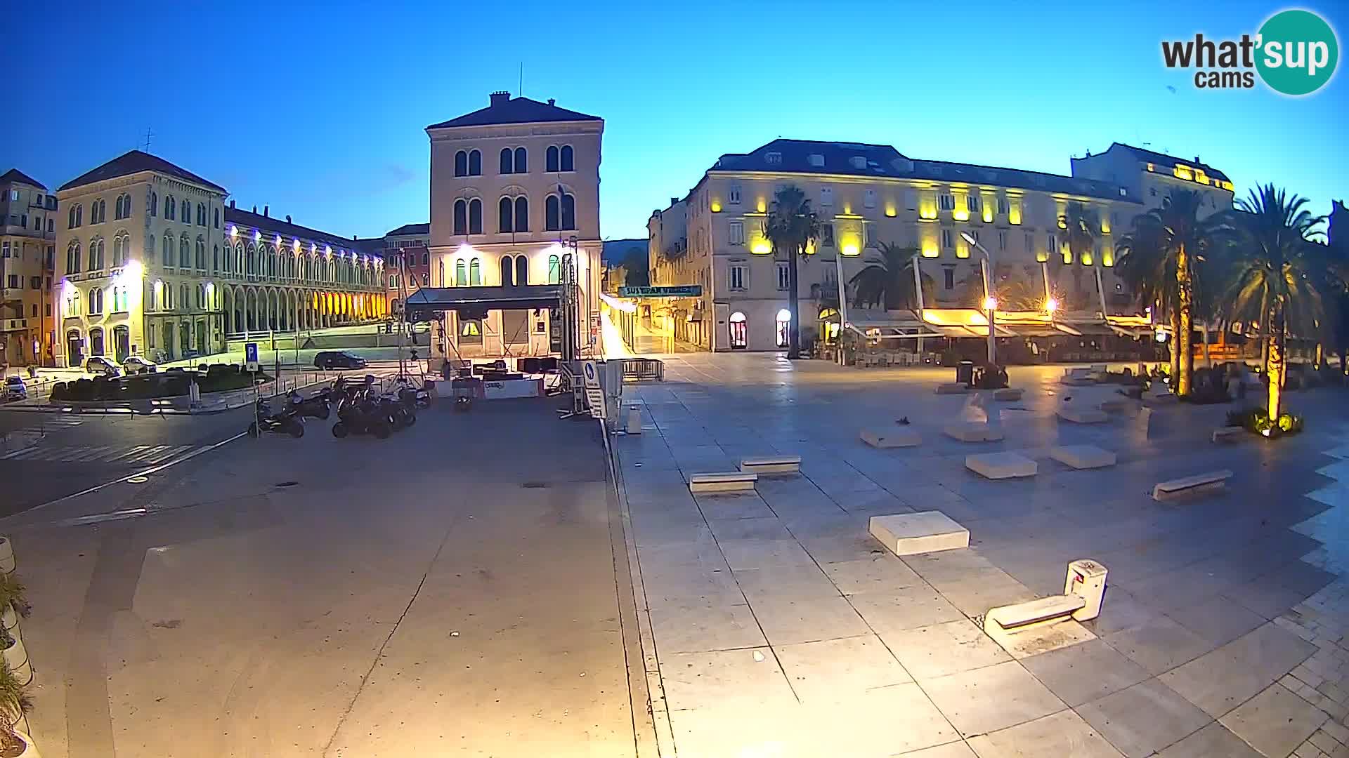 Webcam Split Riva – Prokurative | Trg Republike