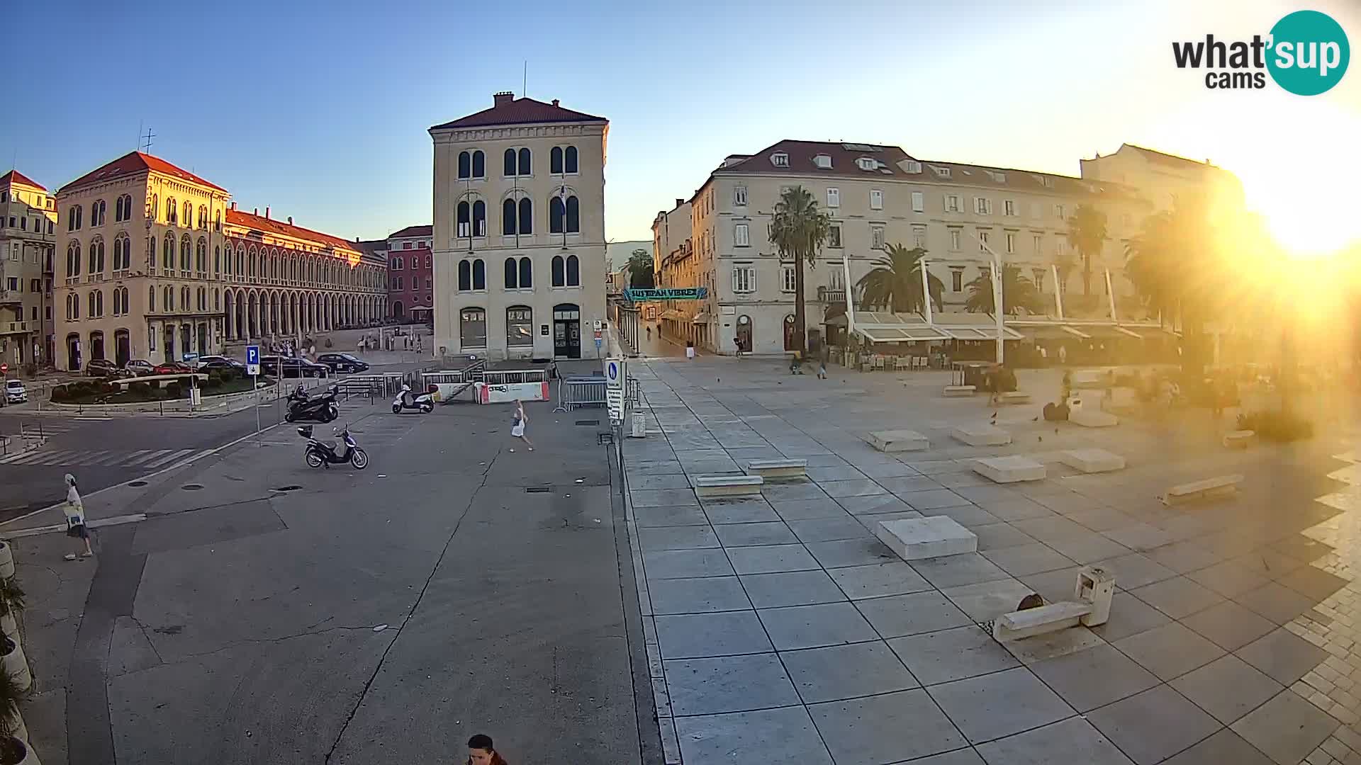 Webcam Split Riva – Prokurative | Trg Republike