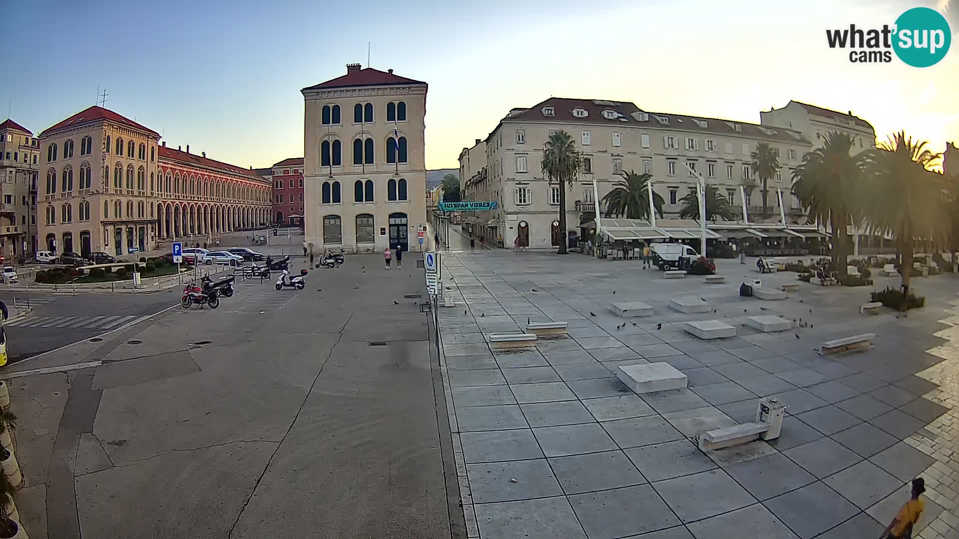 Webcam Split Riva – Prokurative | Trg Republike