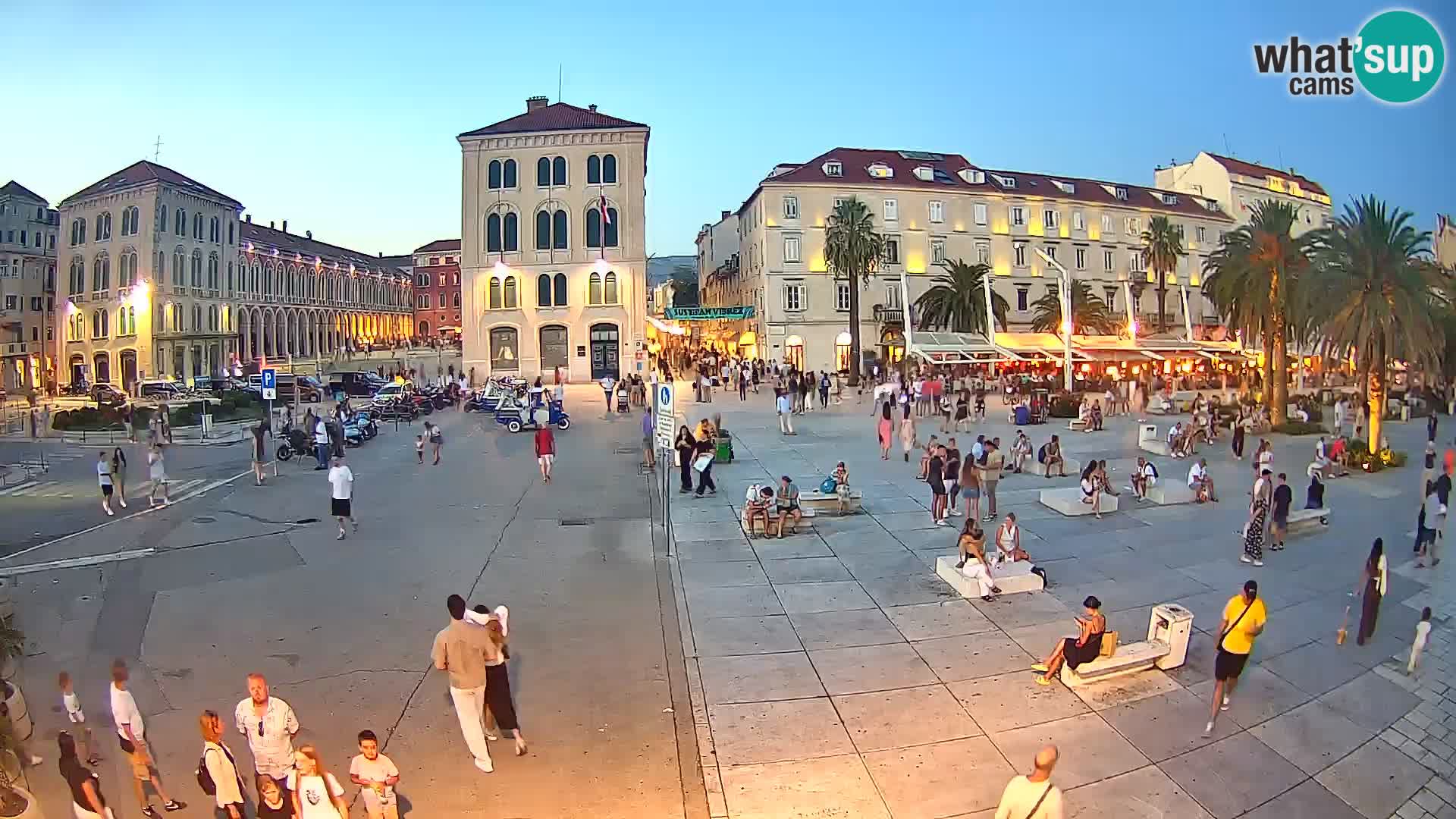 Webcam Split Riva – Prokurative | Trg Republike