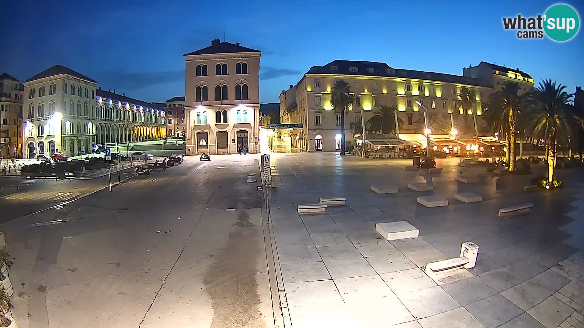 Webcam Split Riva – Prokurative | Trg Republike
