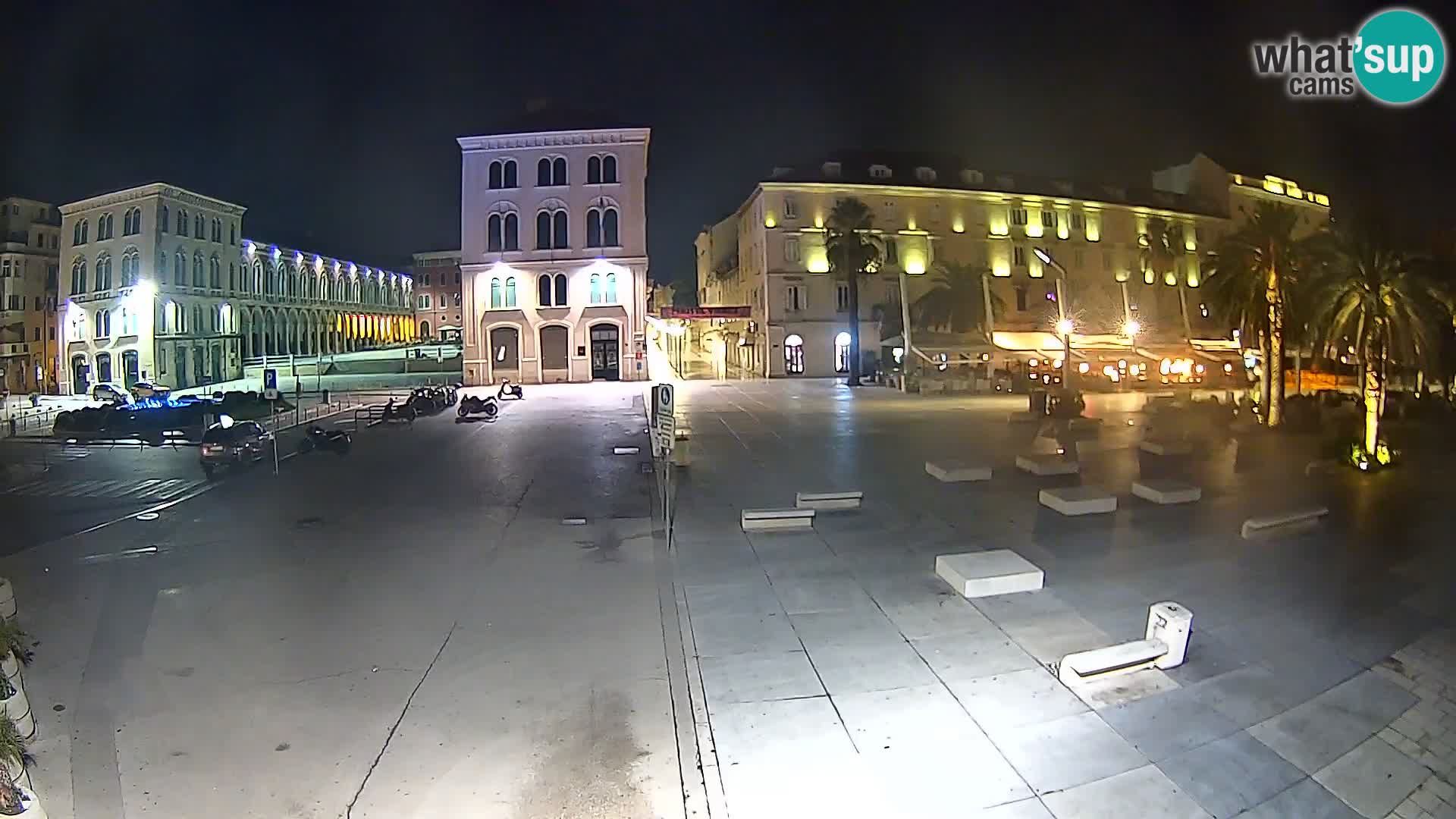 Webcam Split Riva – Prokurative | Trg Republike