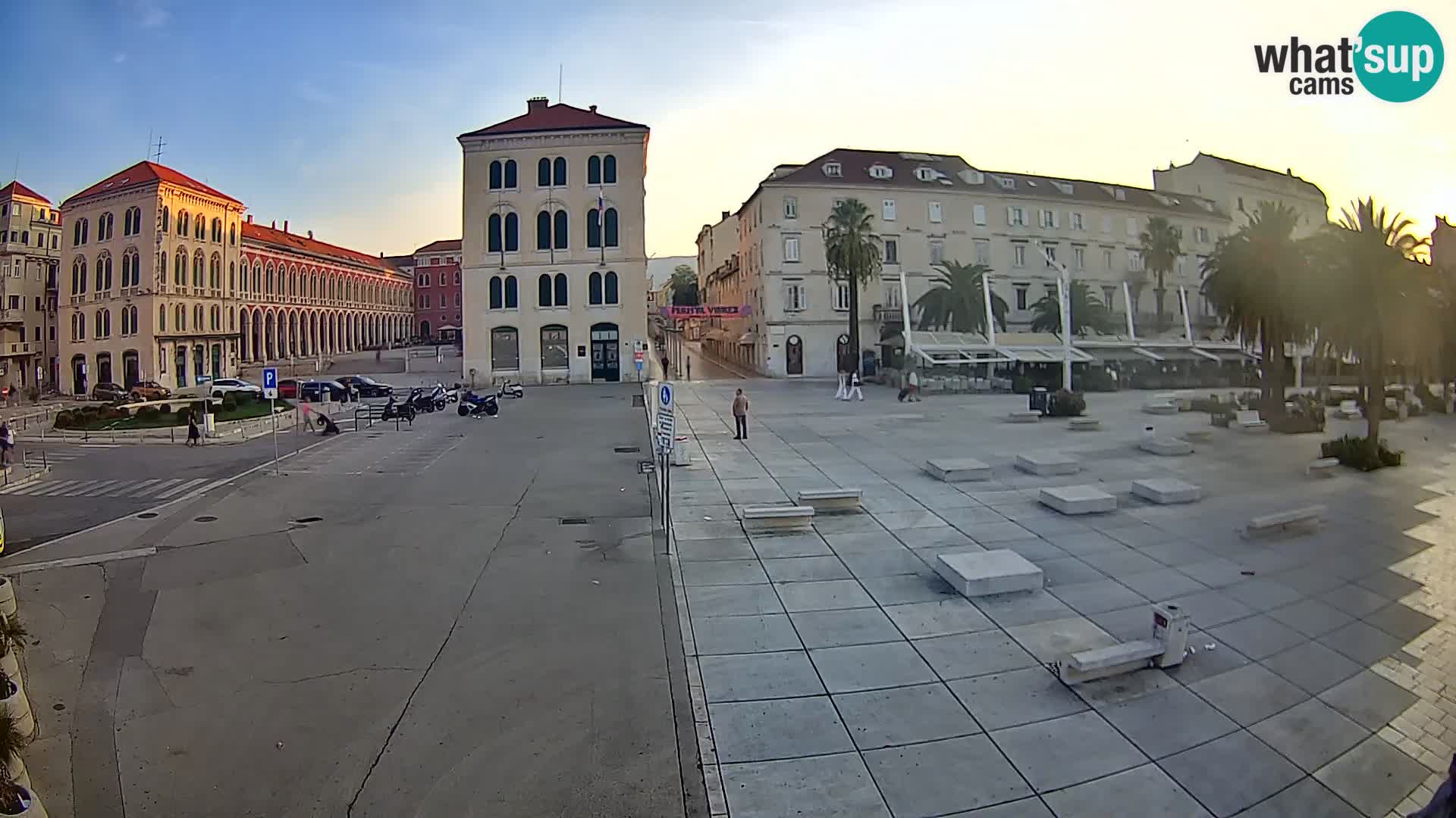 Webcam Split Riva – Prokurative | Trg Republike