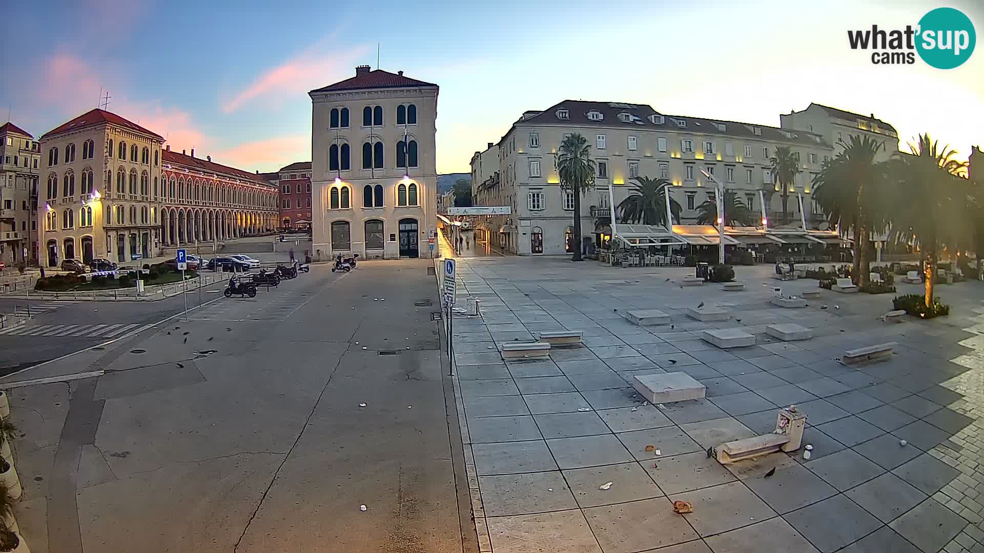 Webcam Split Riva – Prokurative | Trg Republike
