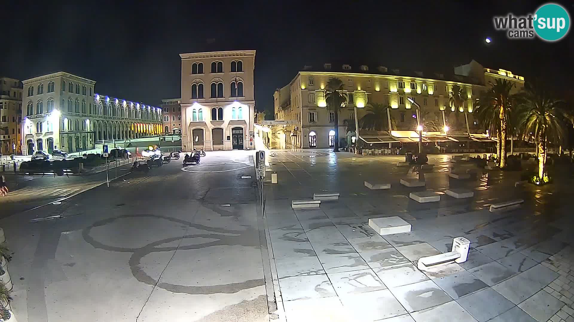 Webcam Split Riva – Prokurative | Trg Republike