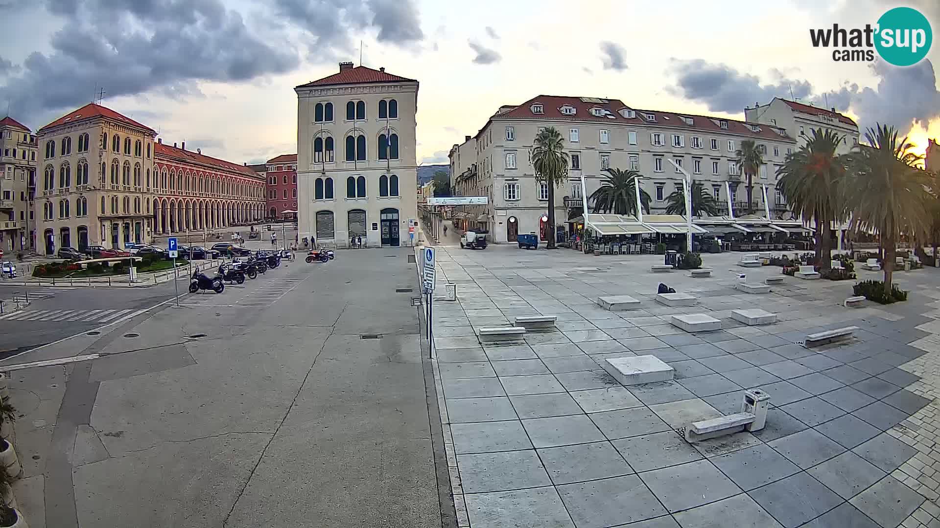 Webcam Split Riva – Prokurative | Trg Republike