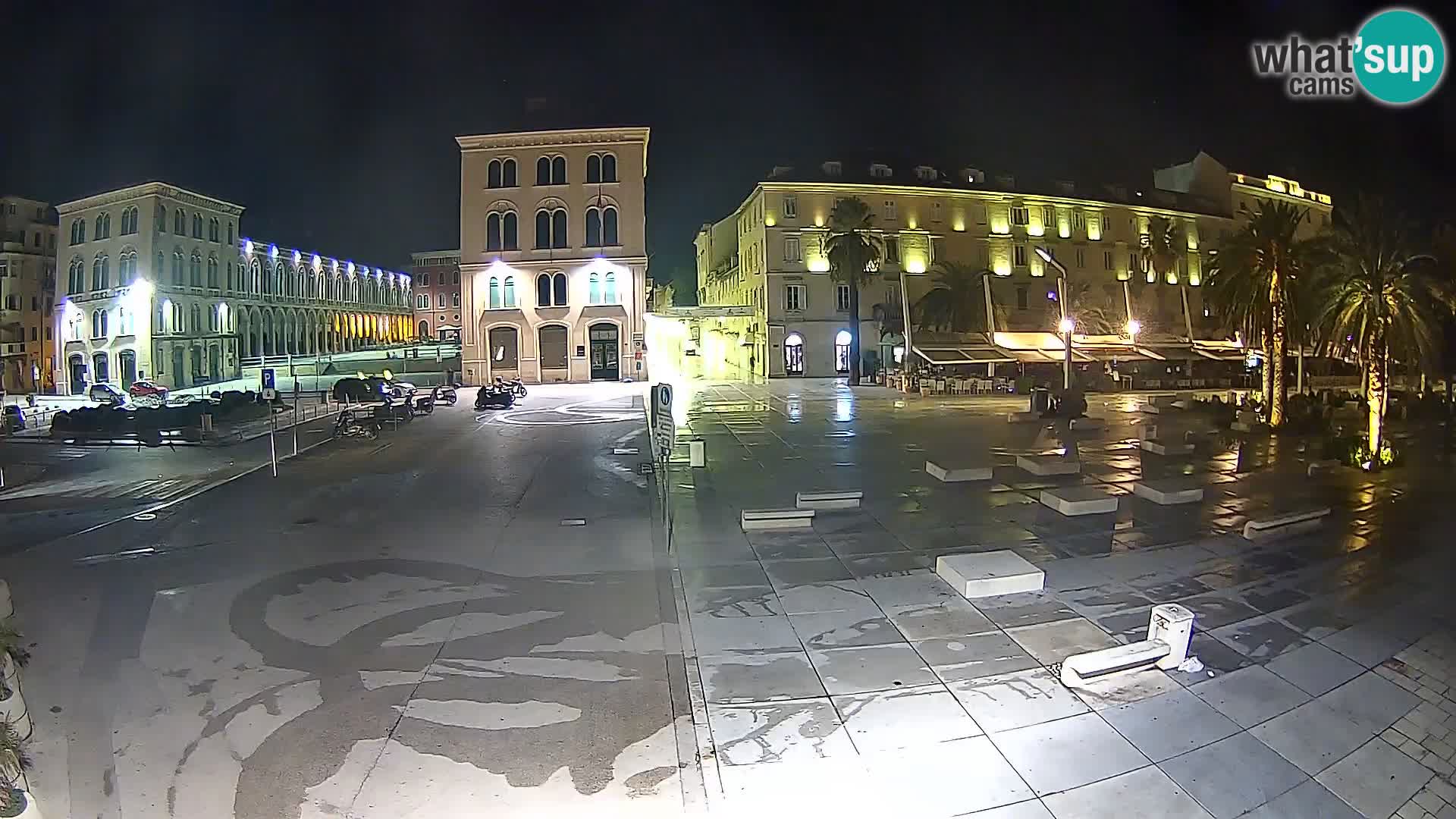 Webcam Split Riva – Prokurative | Trg Republike