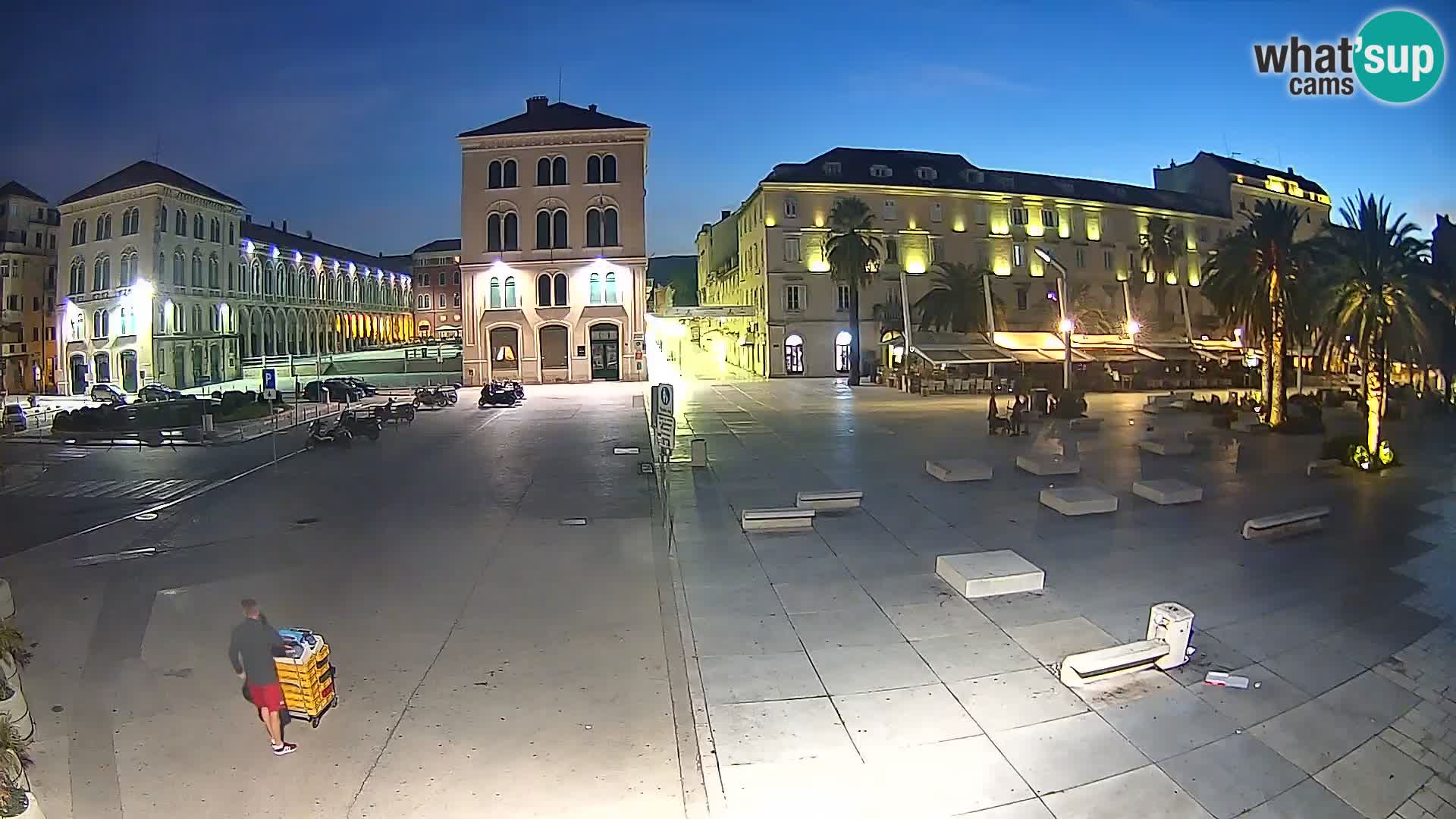 Webcam Split Riva – Prokurative | Trg Republike