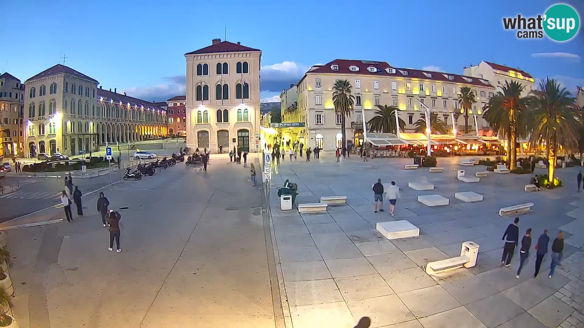 Webcam Split Riva – Prokurative | Trg Republike