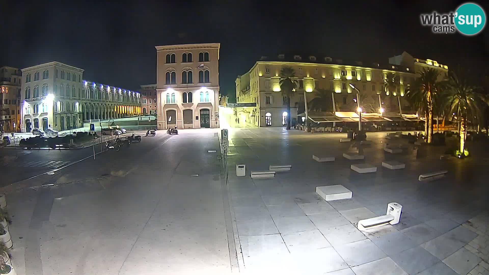 Webcam Split Riva – Prokurative | Trg Republike