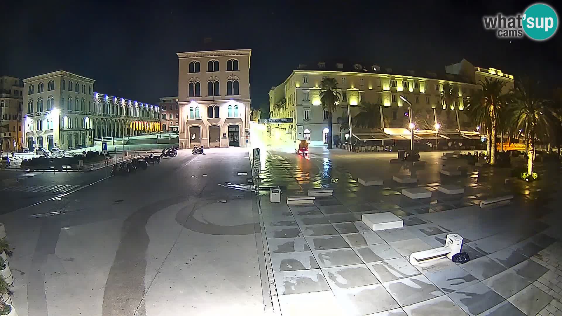 Webcam Split Riva – Prokurative | Trg Republike