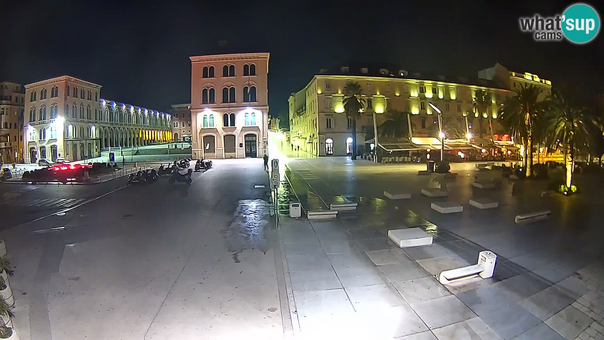 Webcam Split Riva – Prokurative | Trg Republike