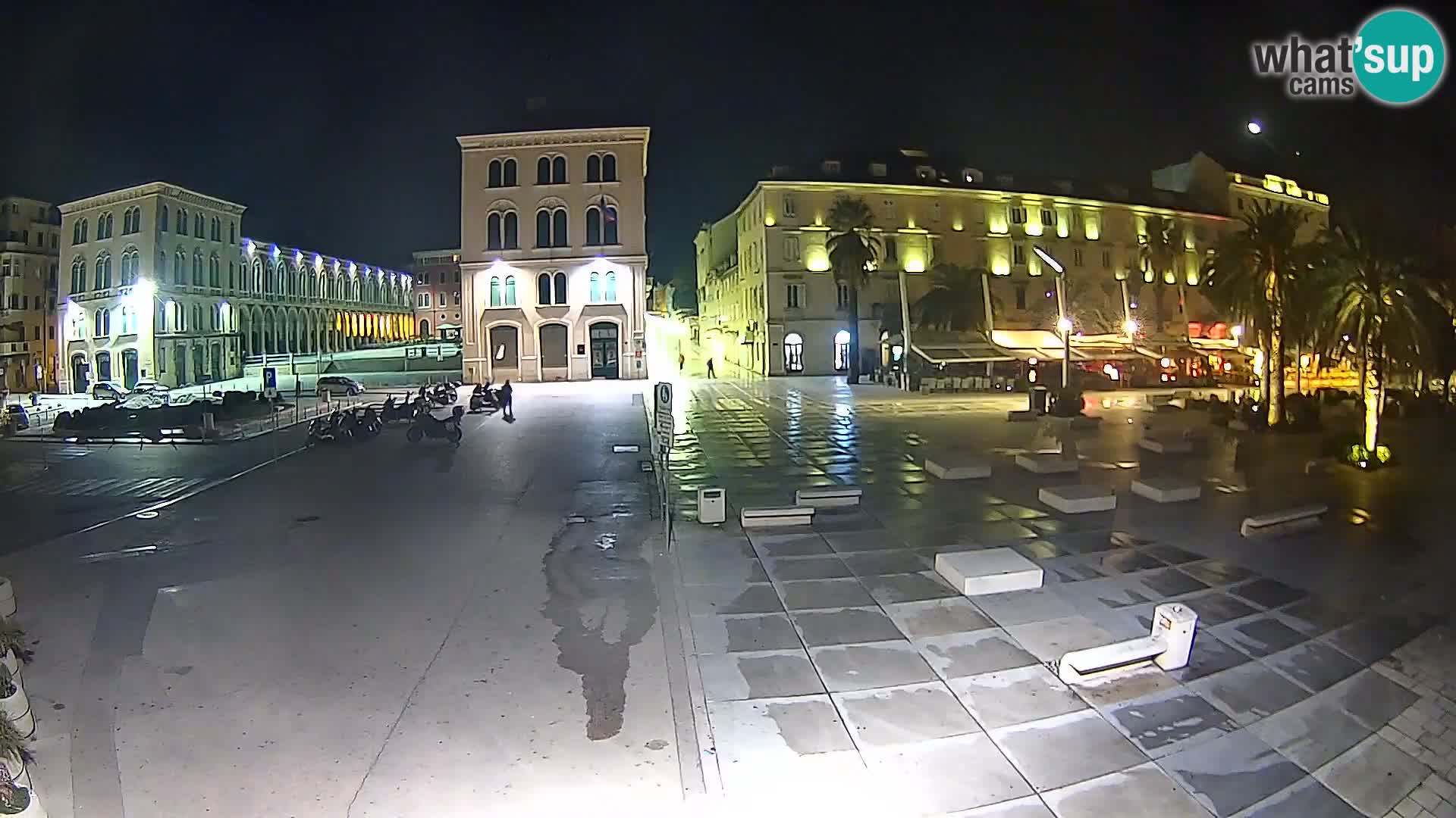 Webcam Split Riva – Prokurative | Trg Republike